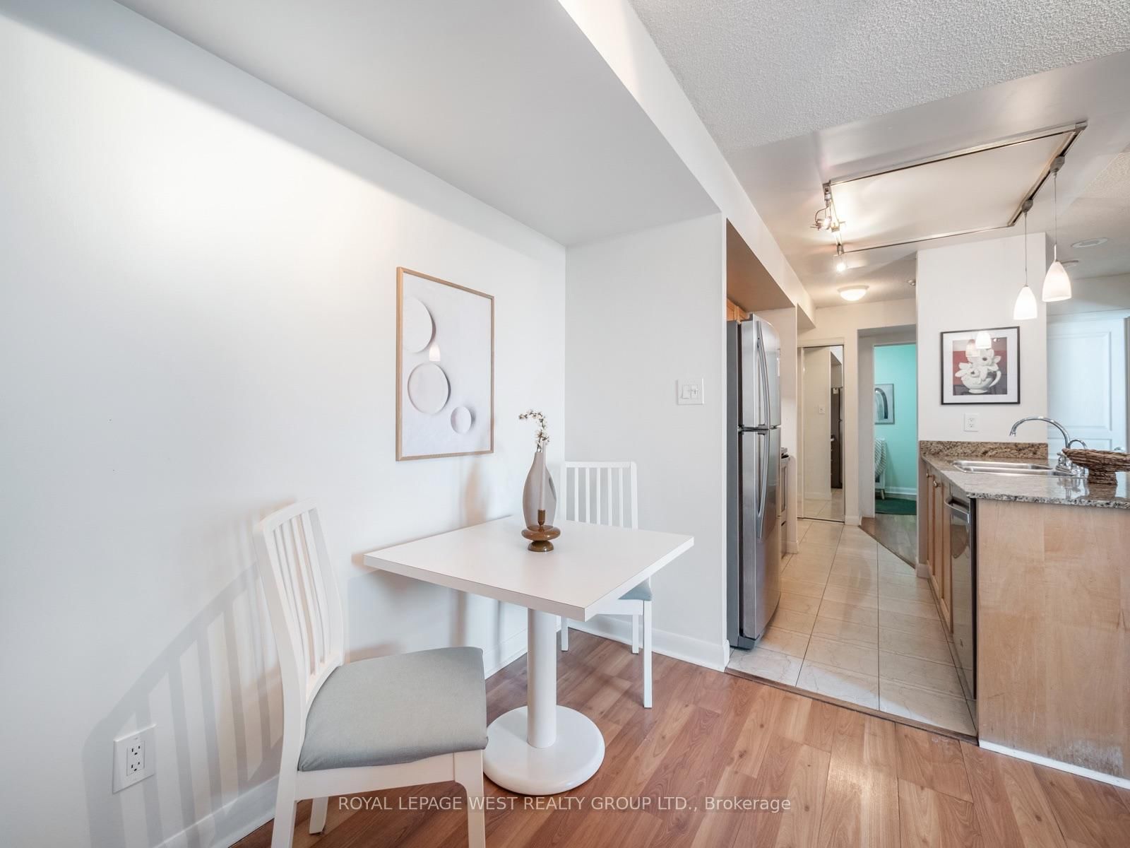 1453-313 Richmond St, Toronto — 29