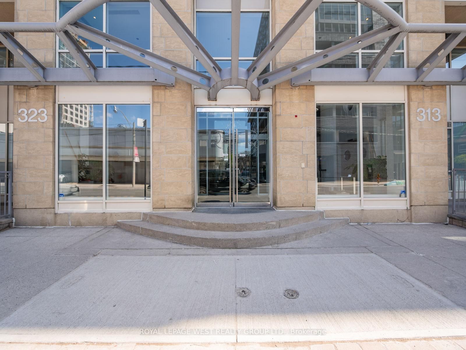 1453-313 Richmond St, Toronto — 3