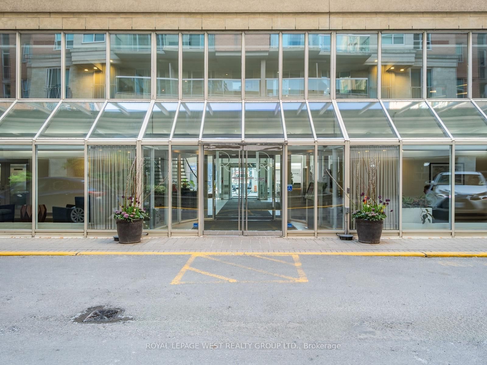 1453-313 Richmond St, Toronto — 4