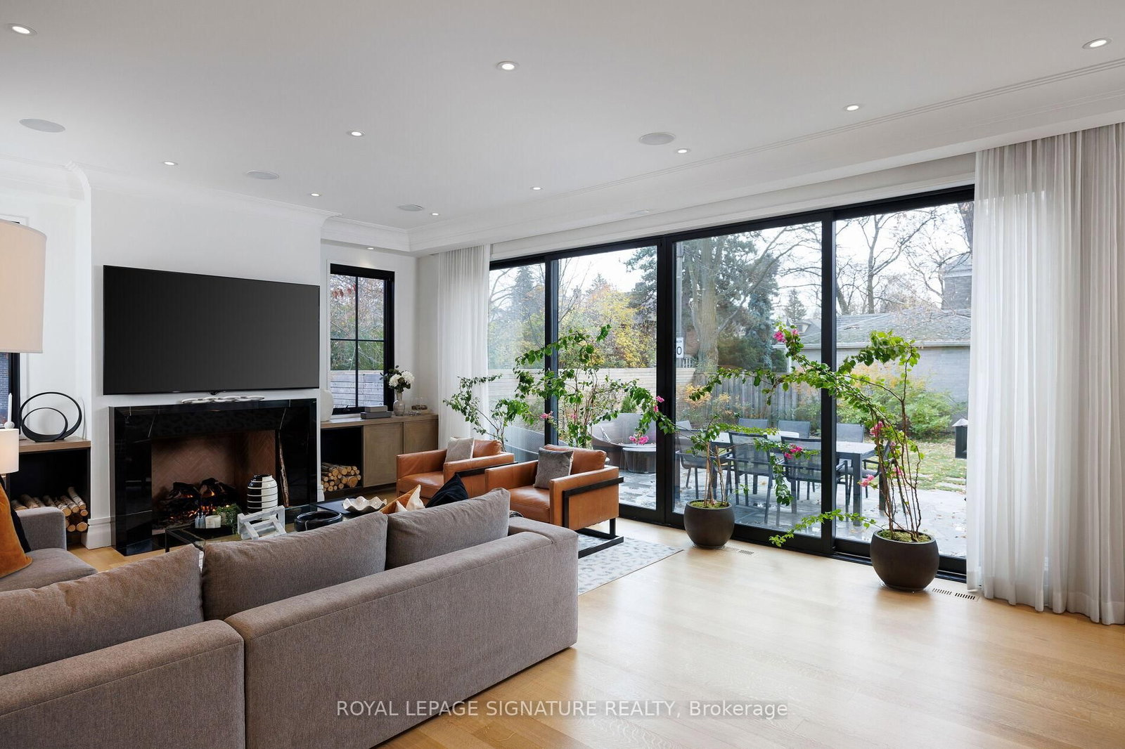 207 Strathallan Blvd, Toronto — 18