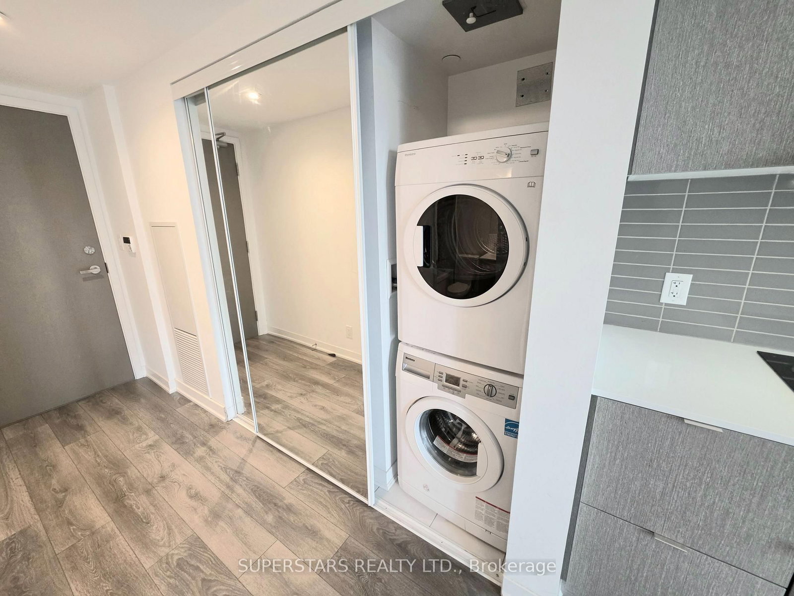 1511-100 Harbour St, Toronto — 10