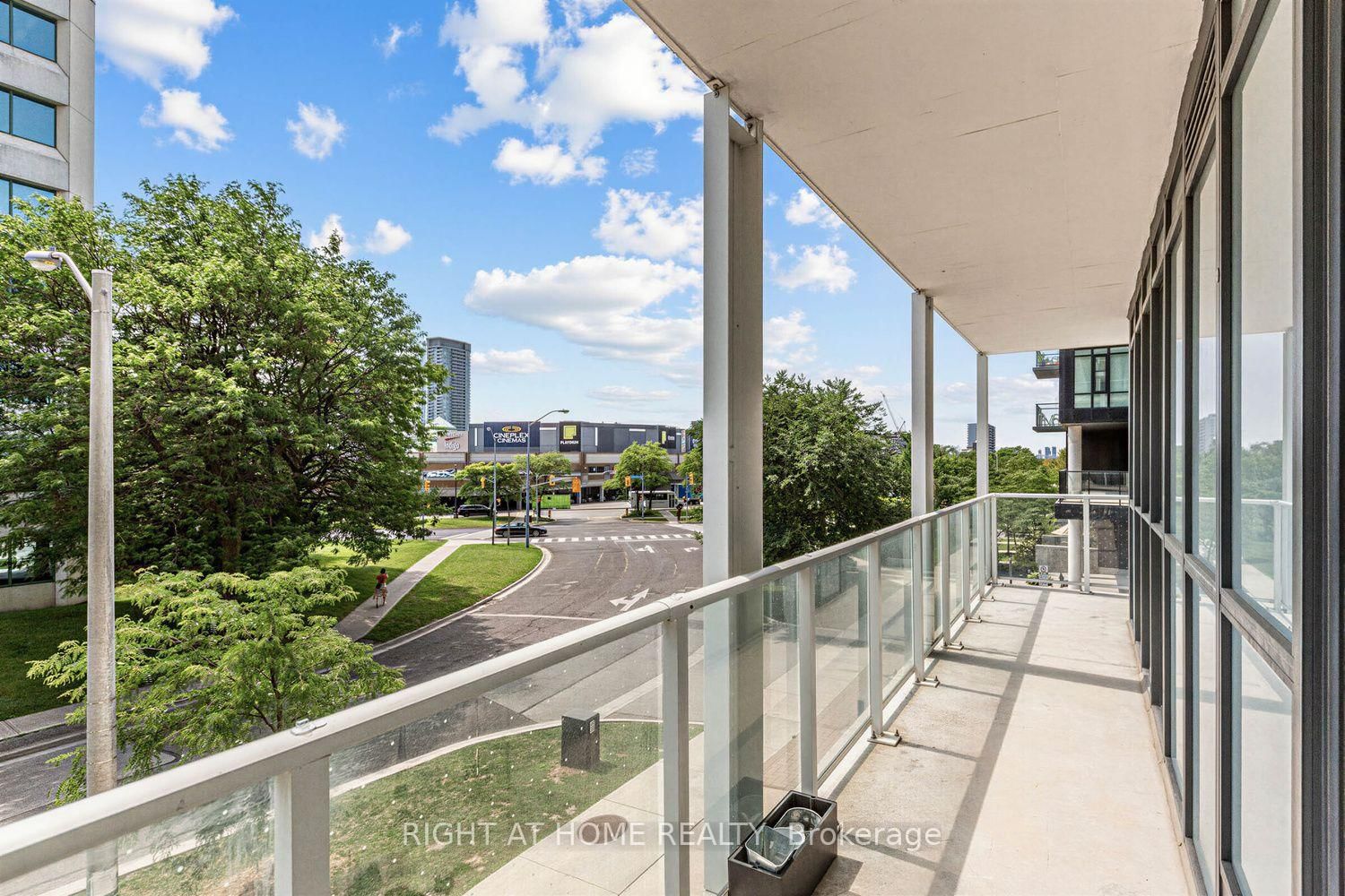 2-180 Fairview Mall Dr, Toronto — 21