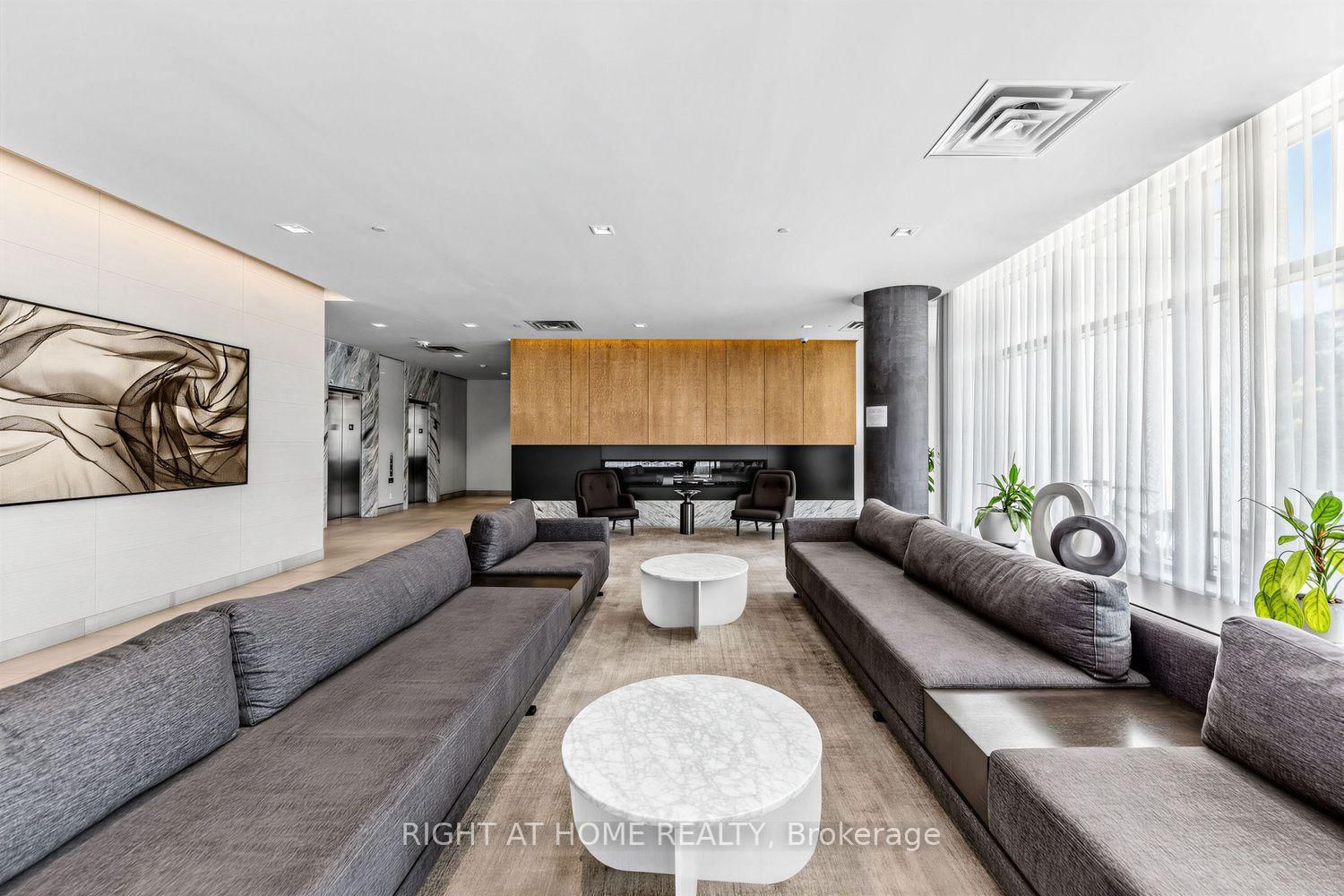 2-180 Fairview Mall Dr, Toronto — 26