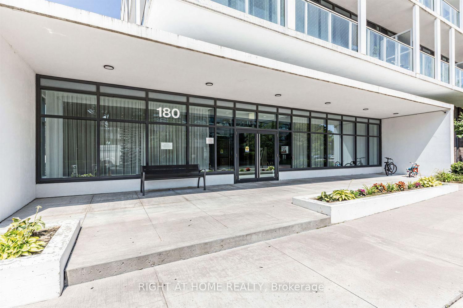 2-180 Fairview Mall Dr, Toronto — 28