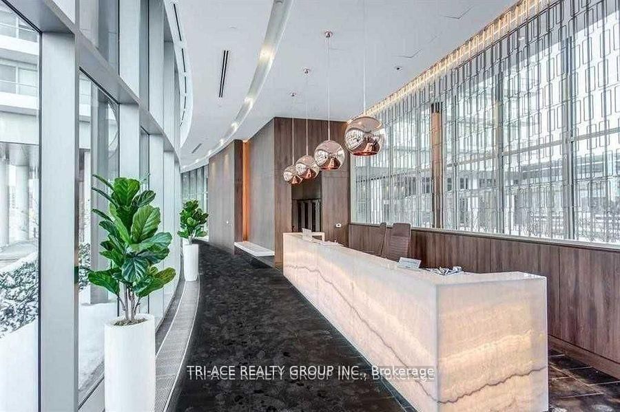 Th02-113 Mcmahon Dr, Toronto — 12