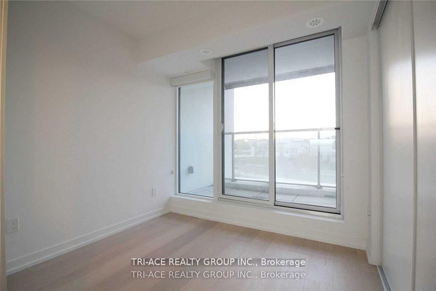 Th02-113 Mcmahon Dr, Toronto — 26
