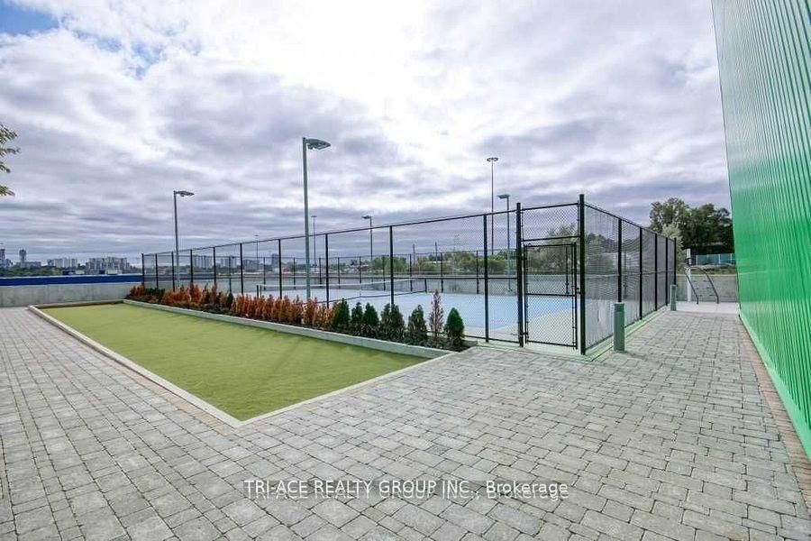 Th02-113 Mcmahon Dr, Toronto — 7