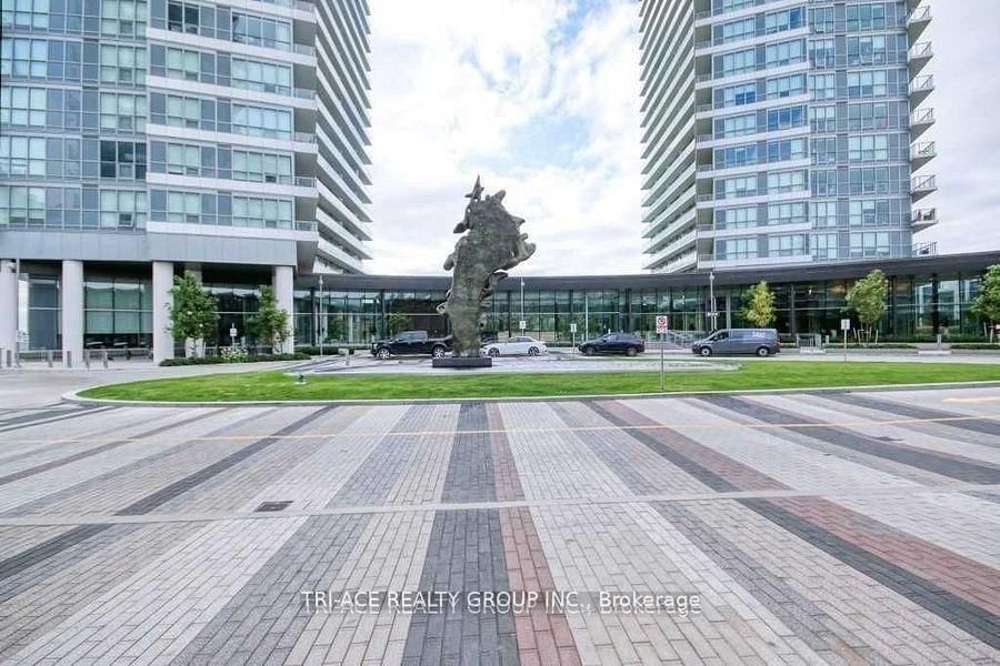 Th02-113 Mcmahon Dr, Toronto — 9