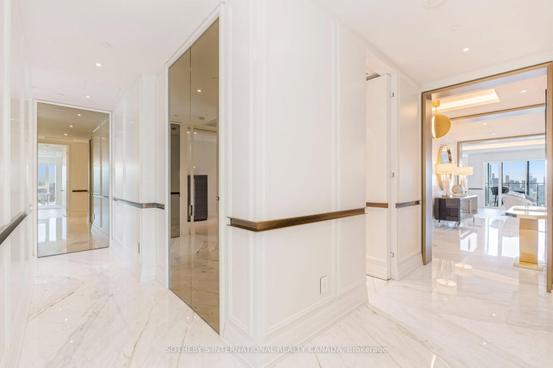 3802 - 200 Cumberland St - Photo 2
