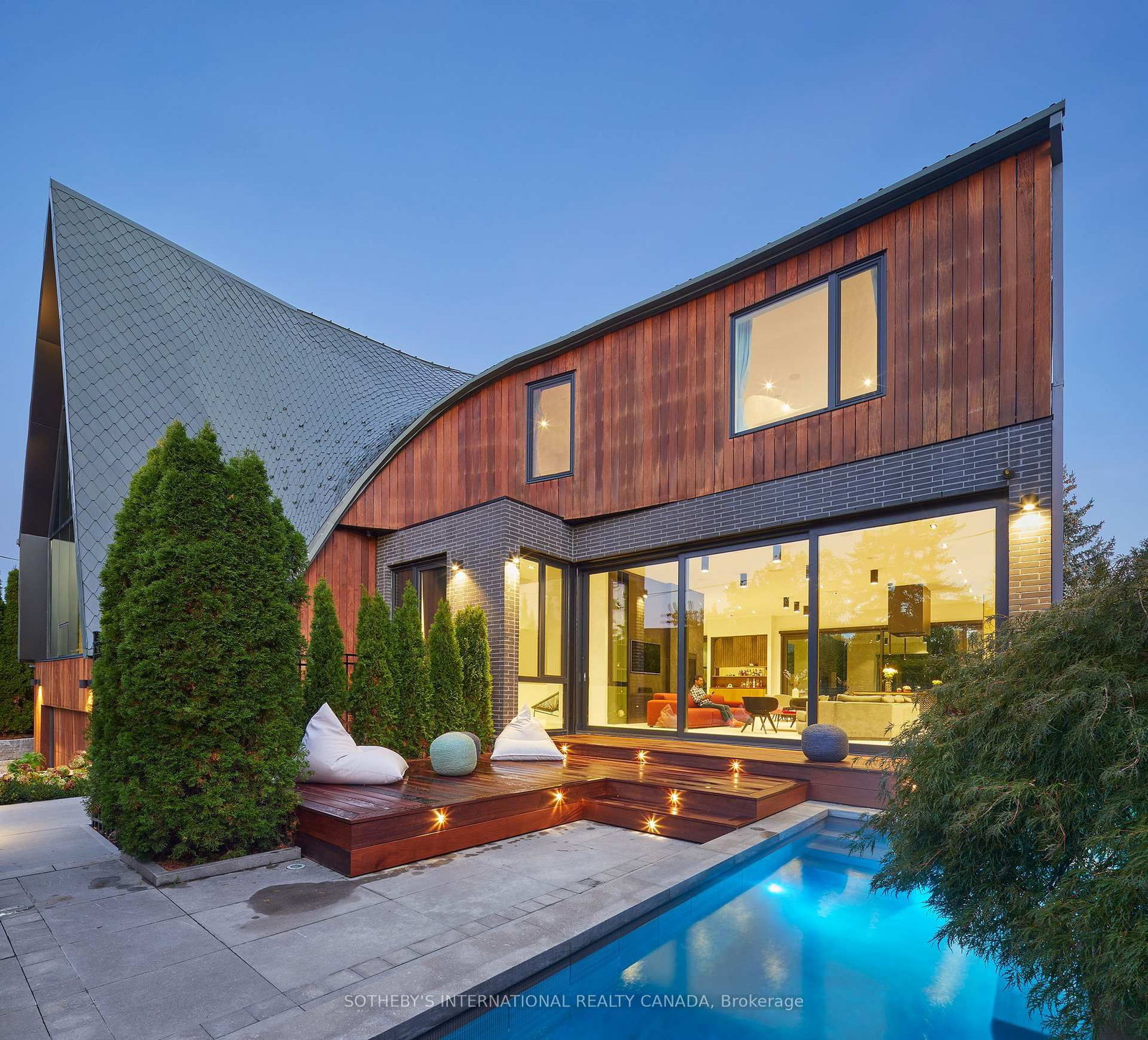 108 Stratford Cres, Toronto — 3