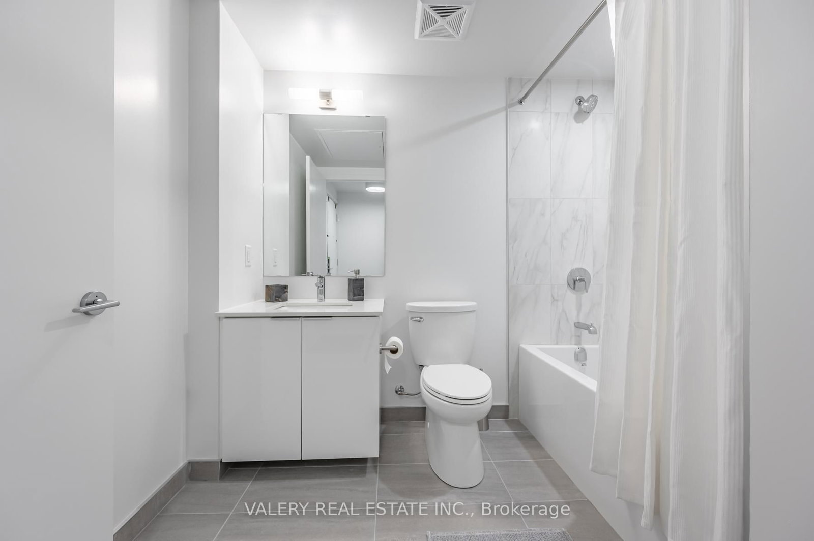 3109-357 King St, Toronto — 11
