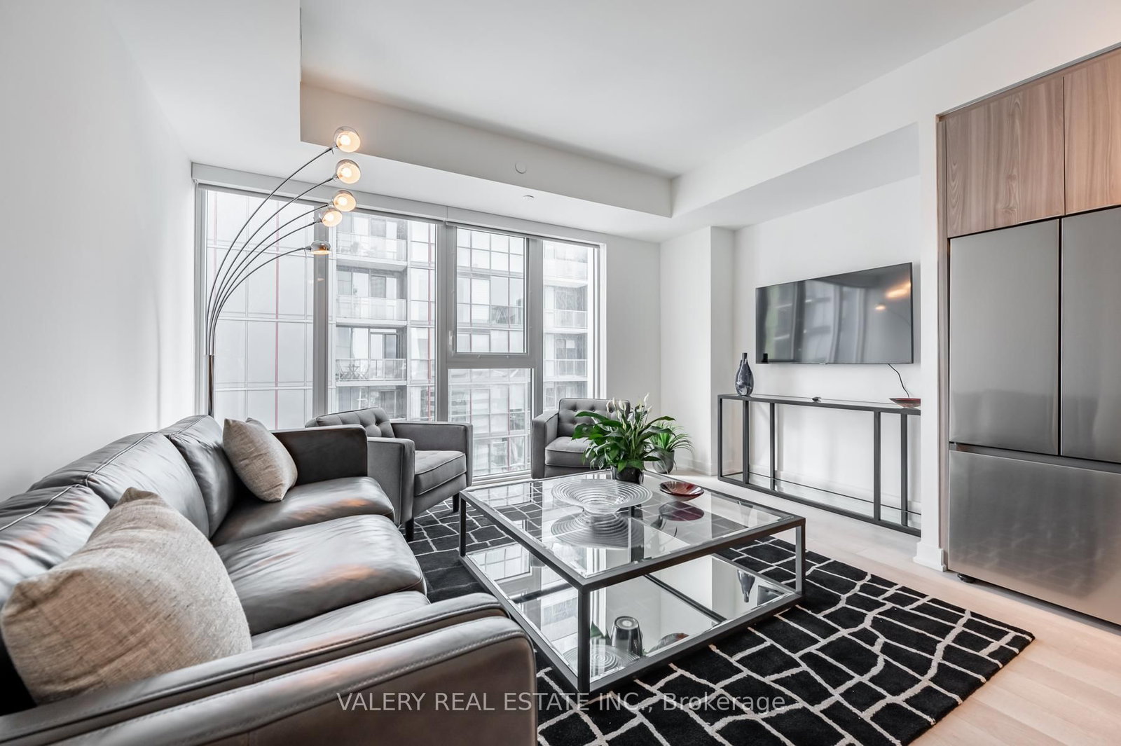 3109-357 King St, Toronto — 4