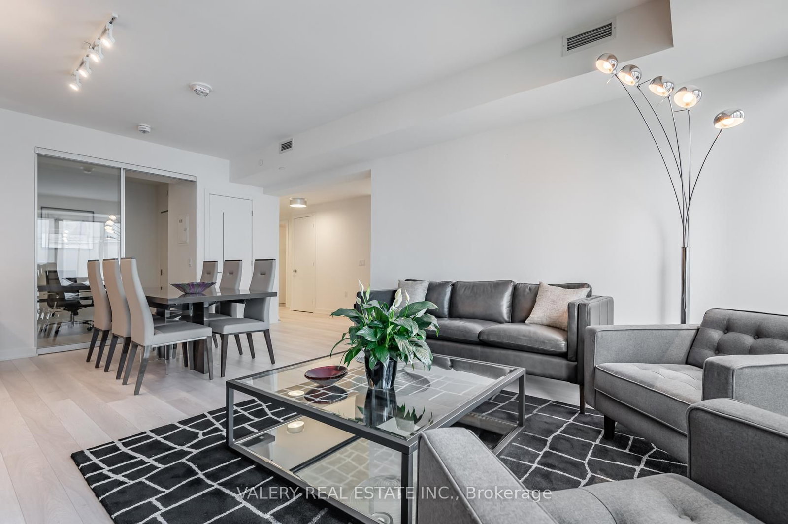 3109-357 King St, Toronto — 6