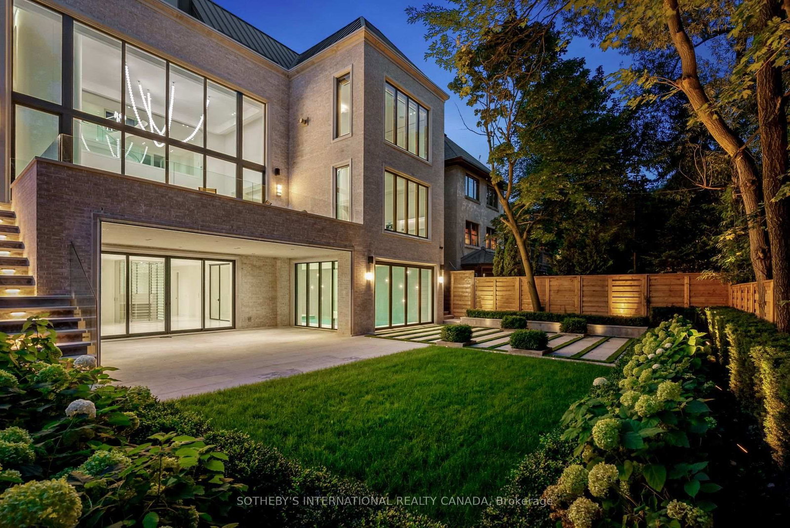84 Old Forest Hill Rd, Toronto — 32