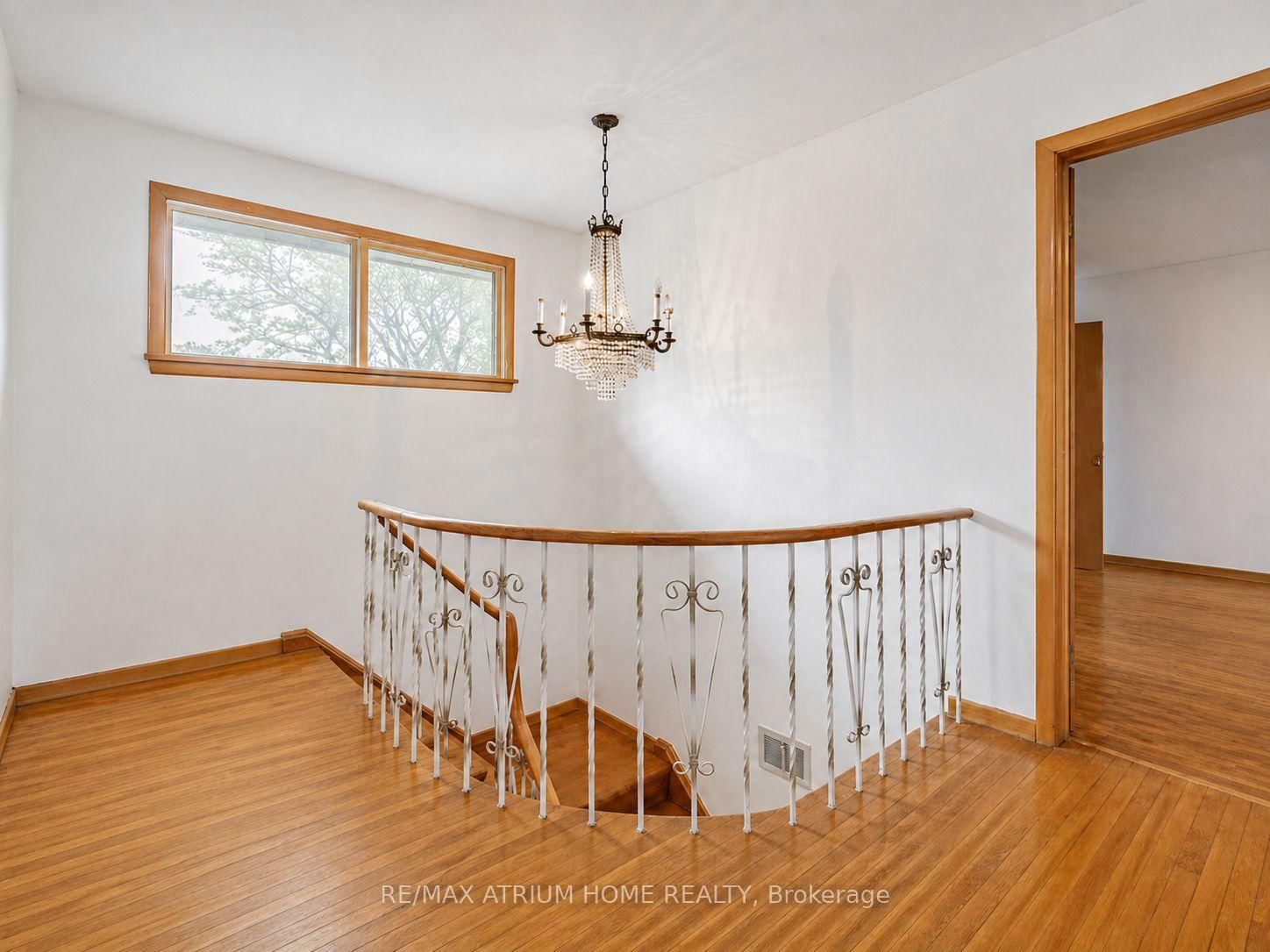 522 Cummer Ave, Toronto — 4