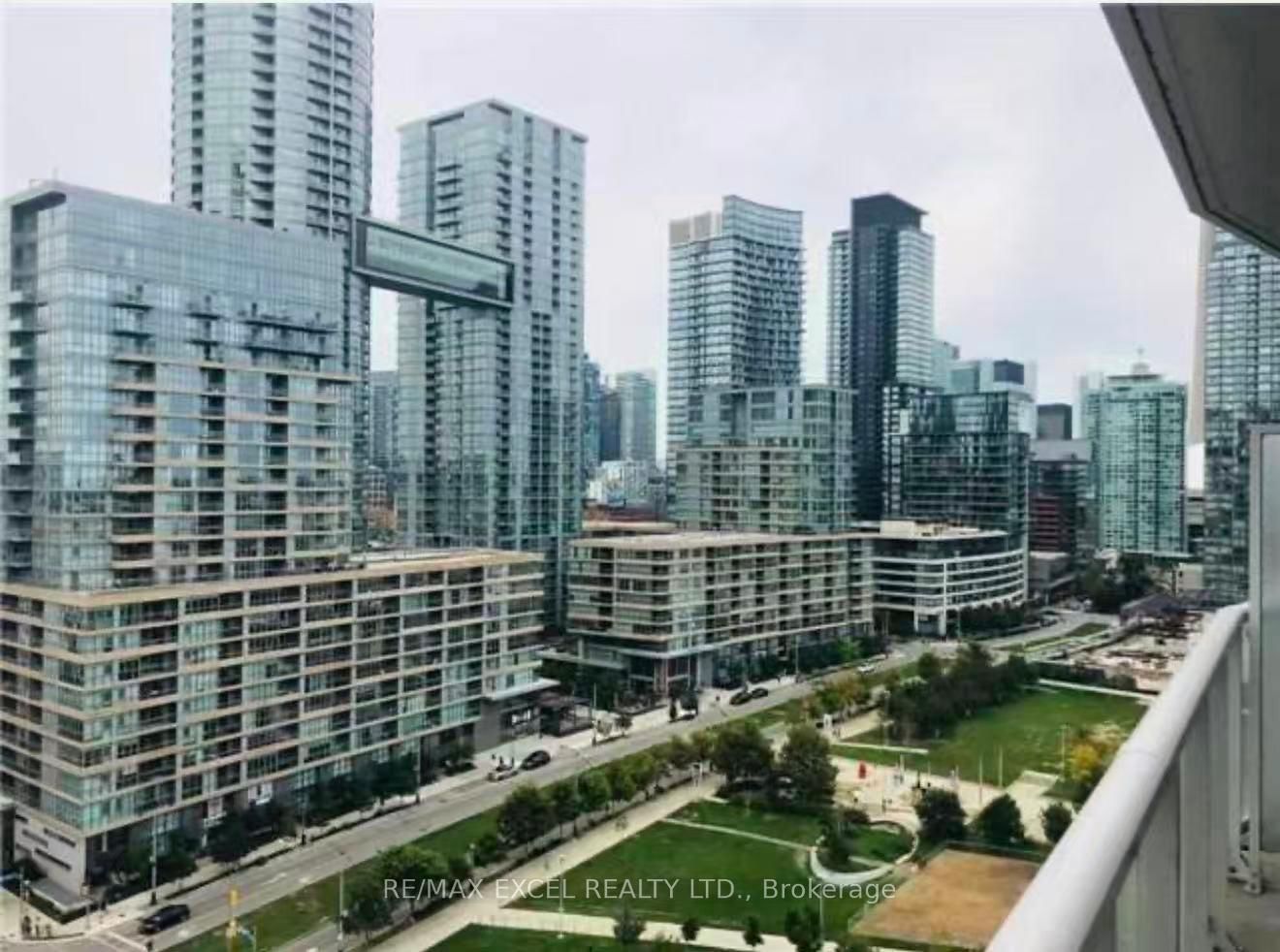 1915-75 Queens Wharf Rd, Toronto — 31