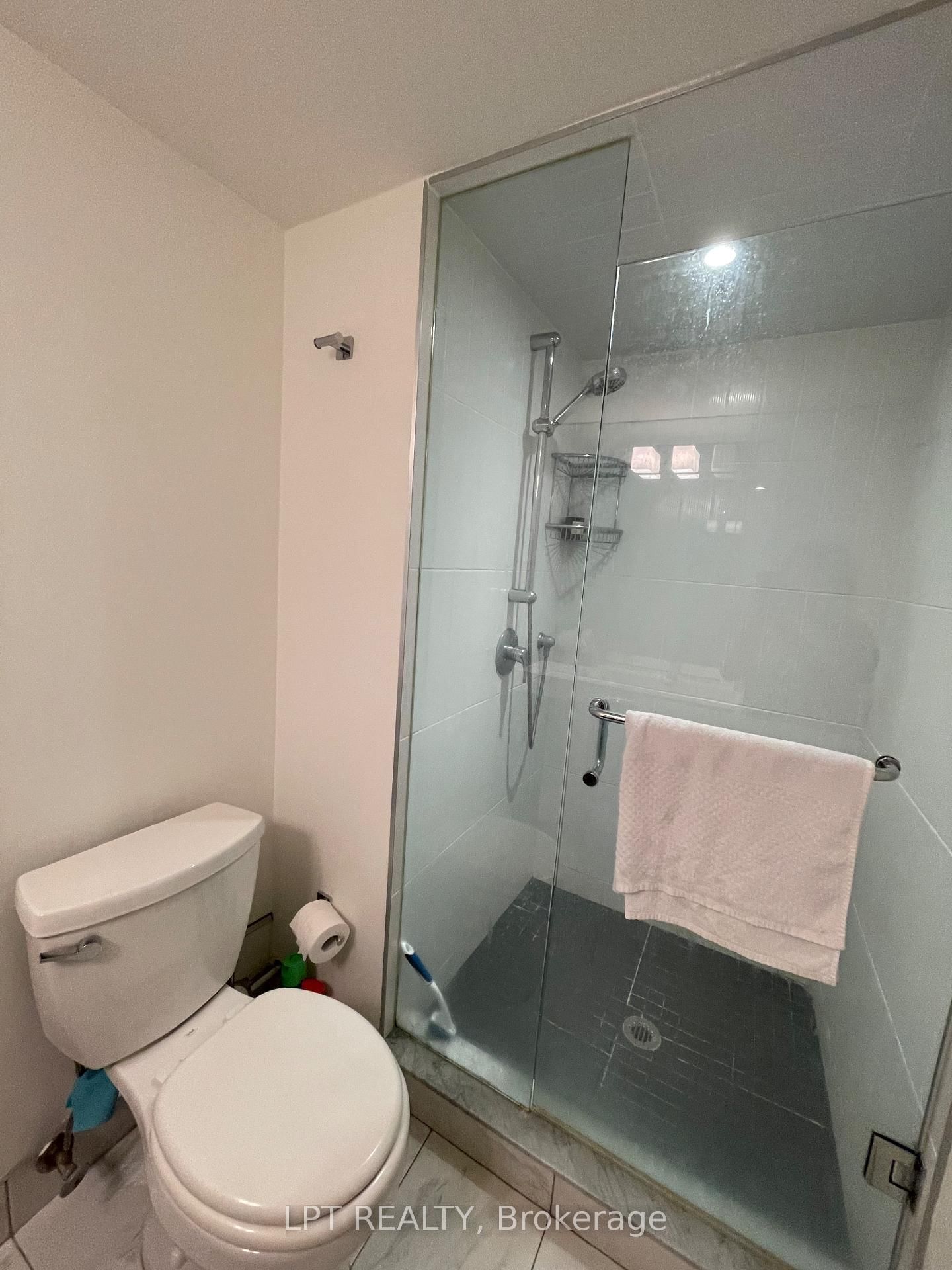 402-22 Shallmar Blvd, Toronto — 18