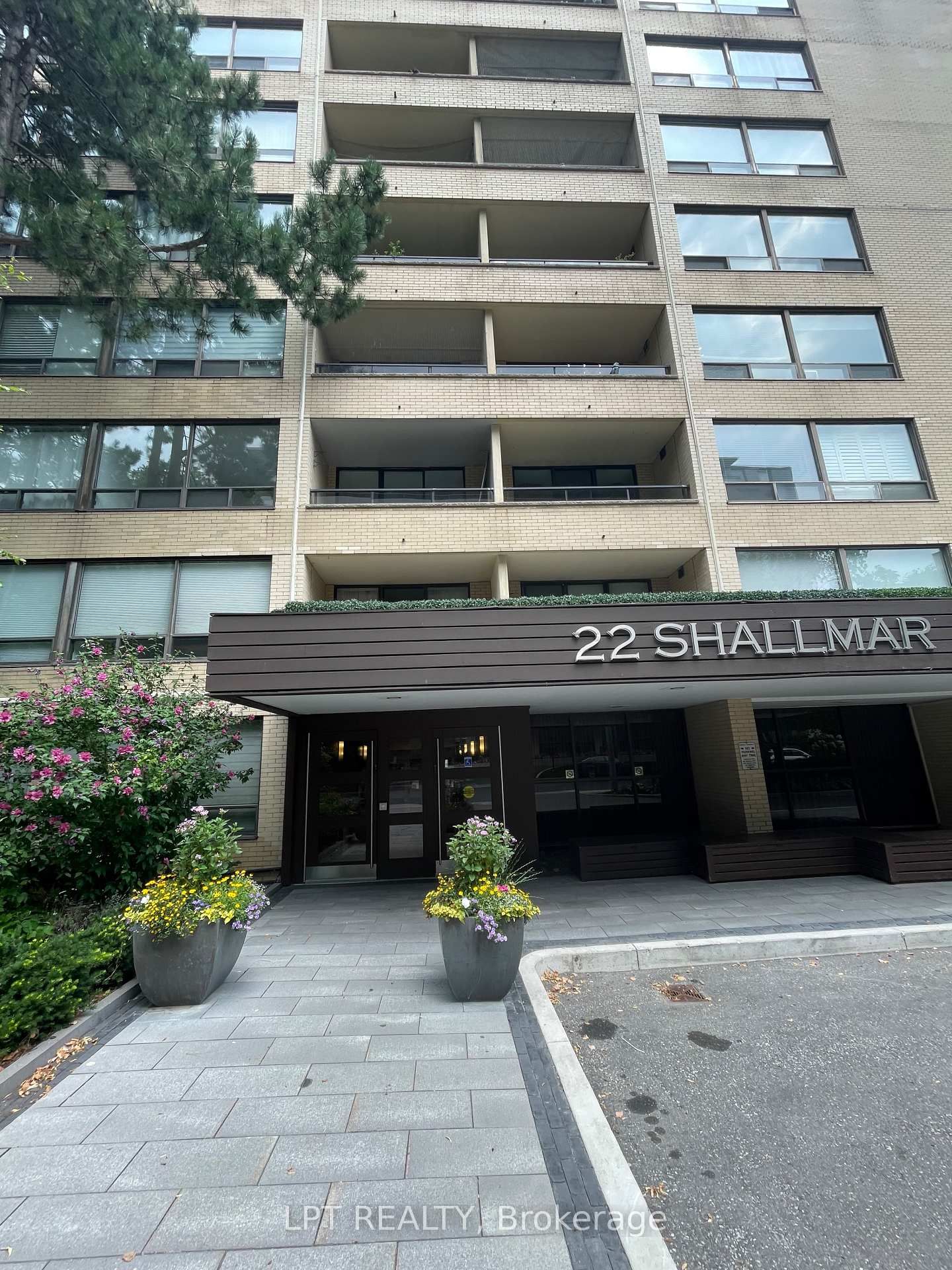 402-22 Shallmar Blvd, Toronto — 6