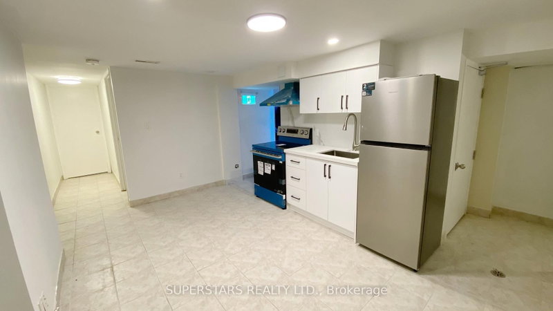 1 - 122 Huron St - Photo 2