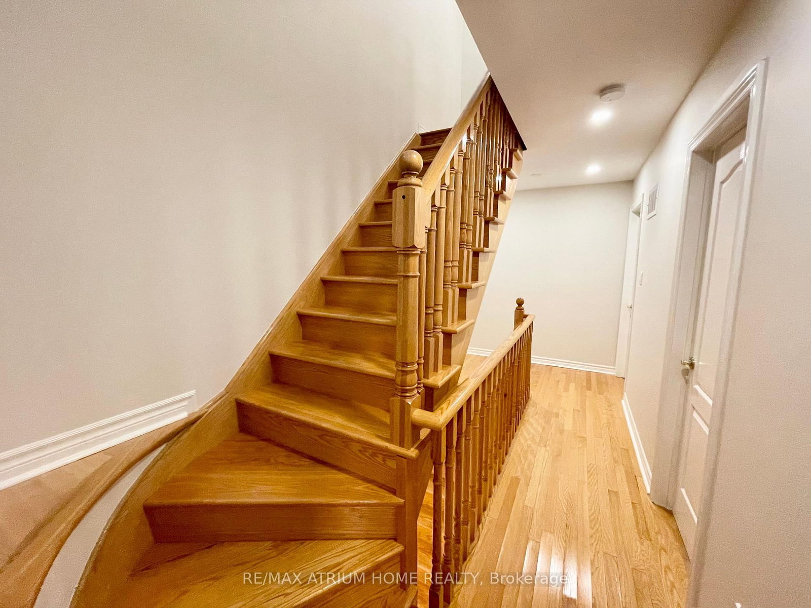 10 William Poole Way, Toronto — 17