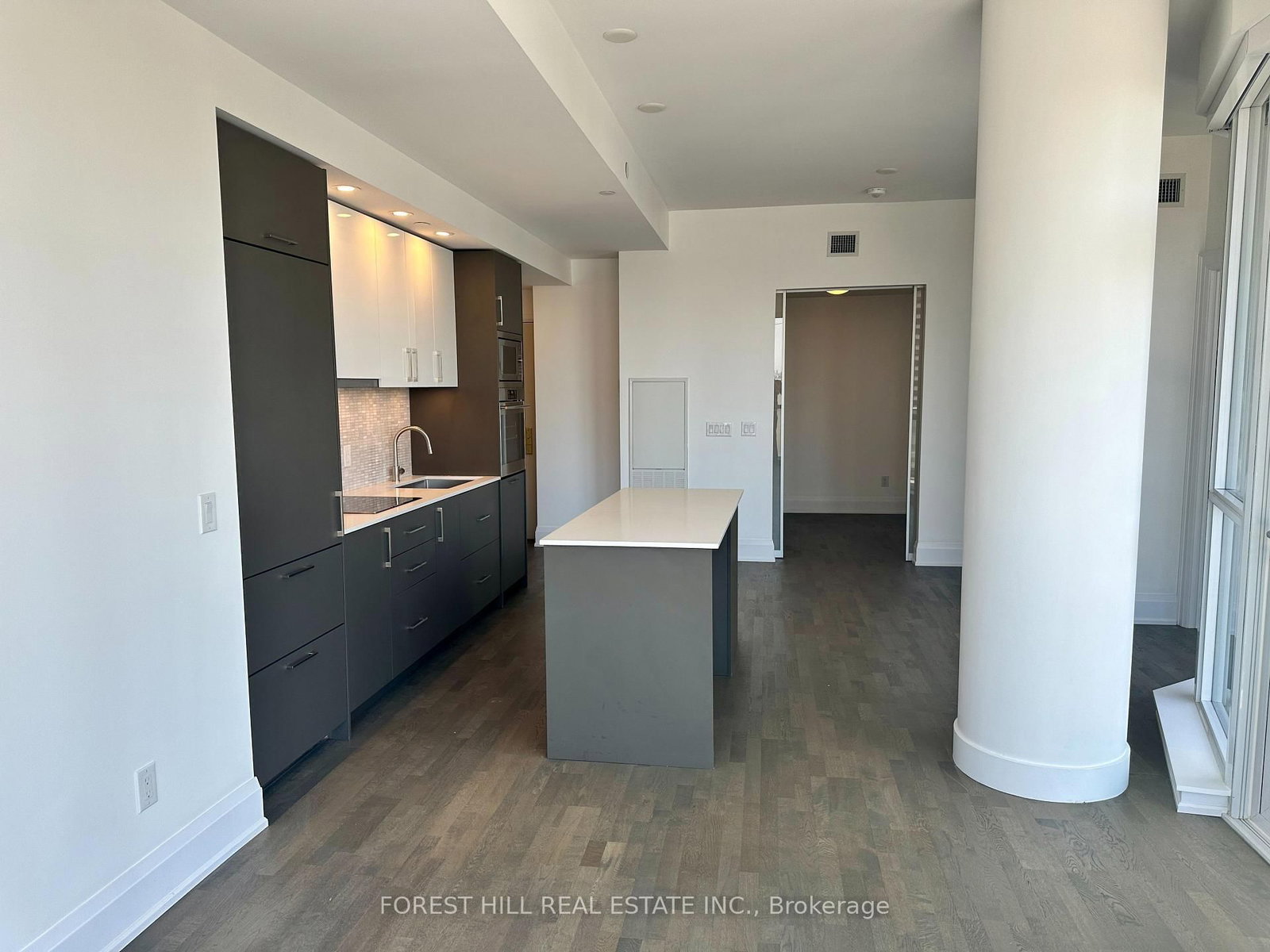 1802-88 Cumberland Ave, Toronto — 8