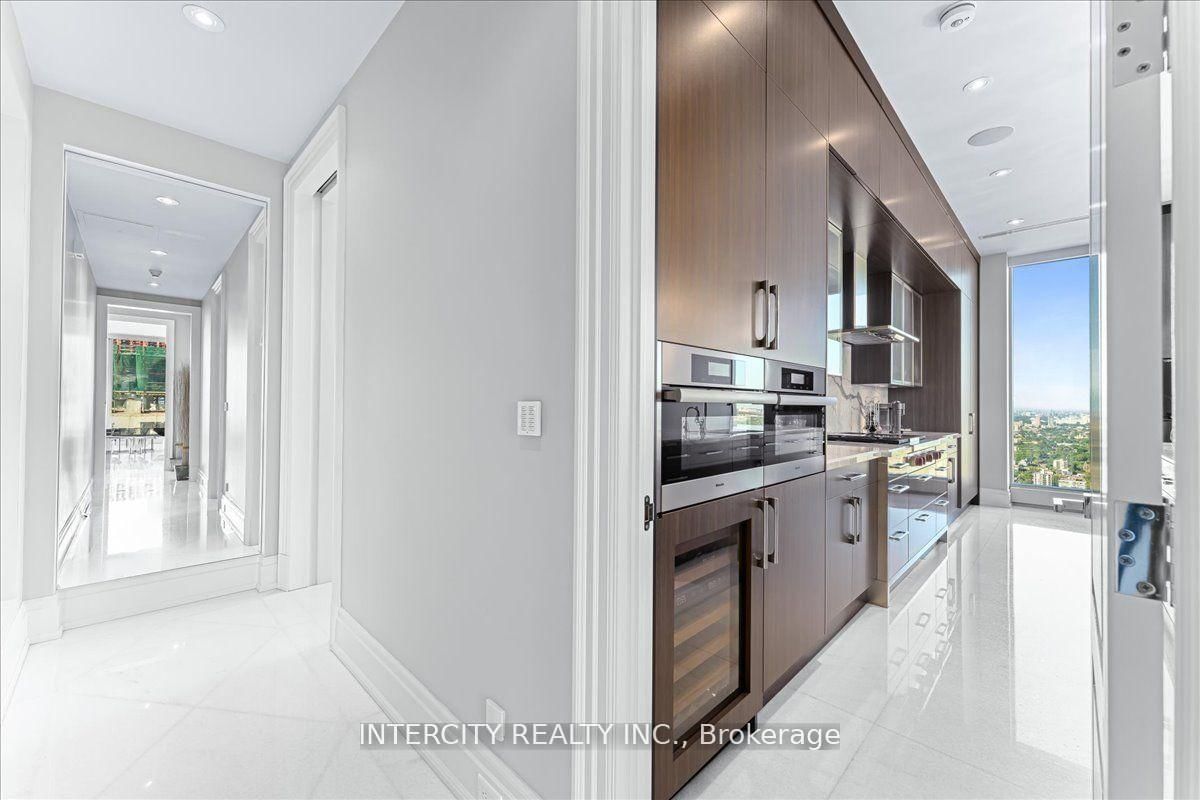 4001-50 Yorkville Ave, Toronto — 18
