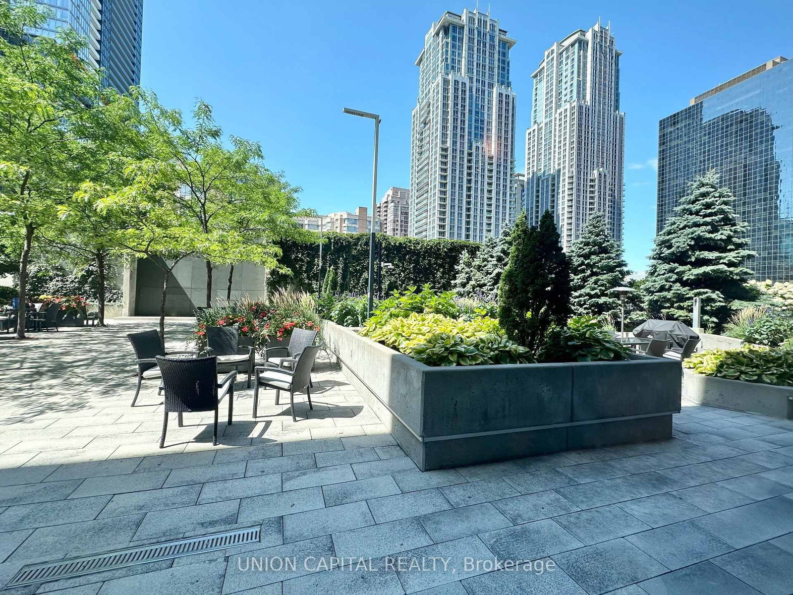 4903-386 Yonge St, Toronto — 47