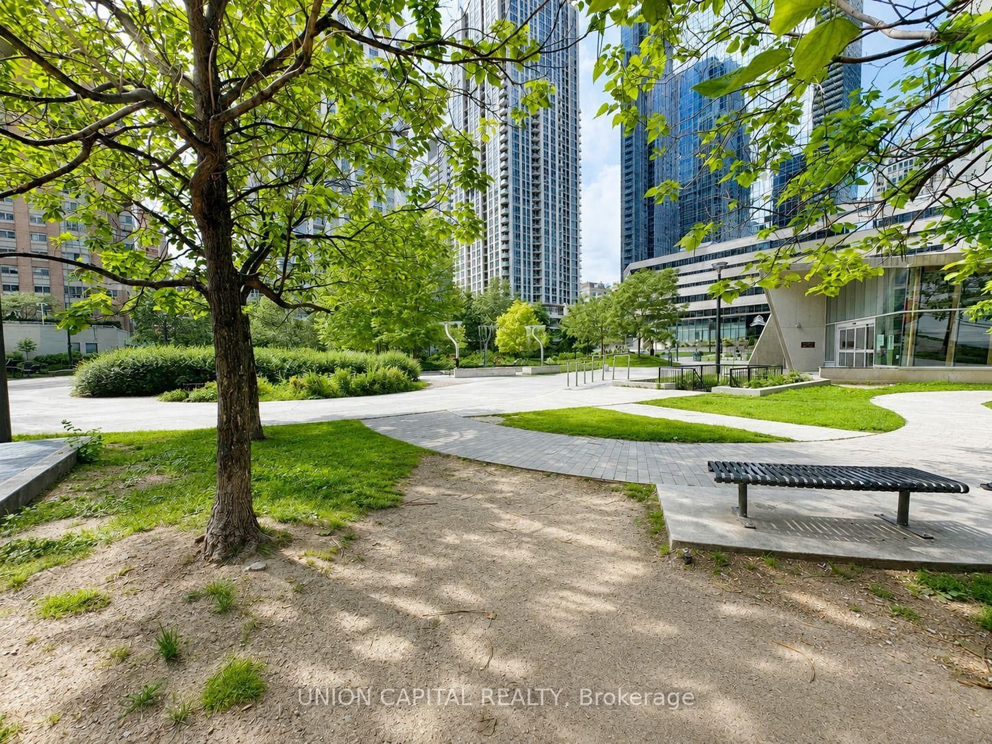 4903-386 Yonge St, Toronto — 48