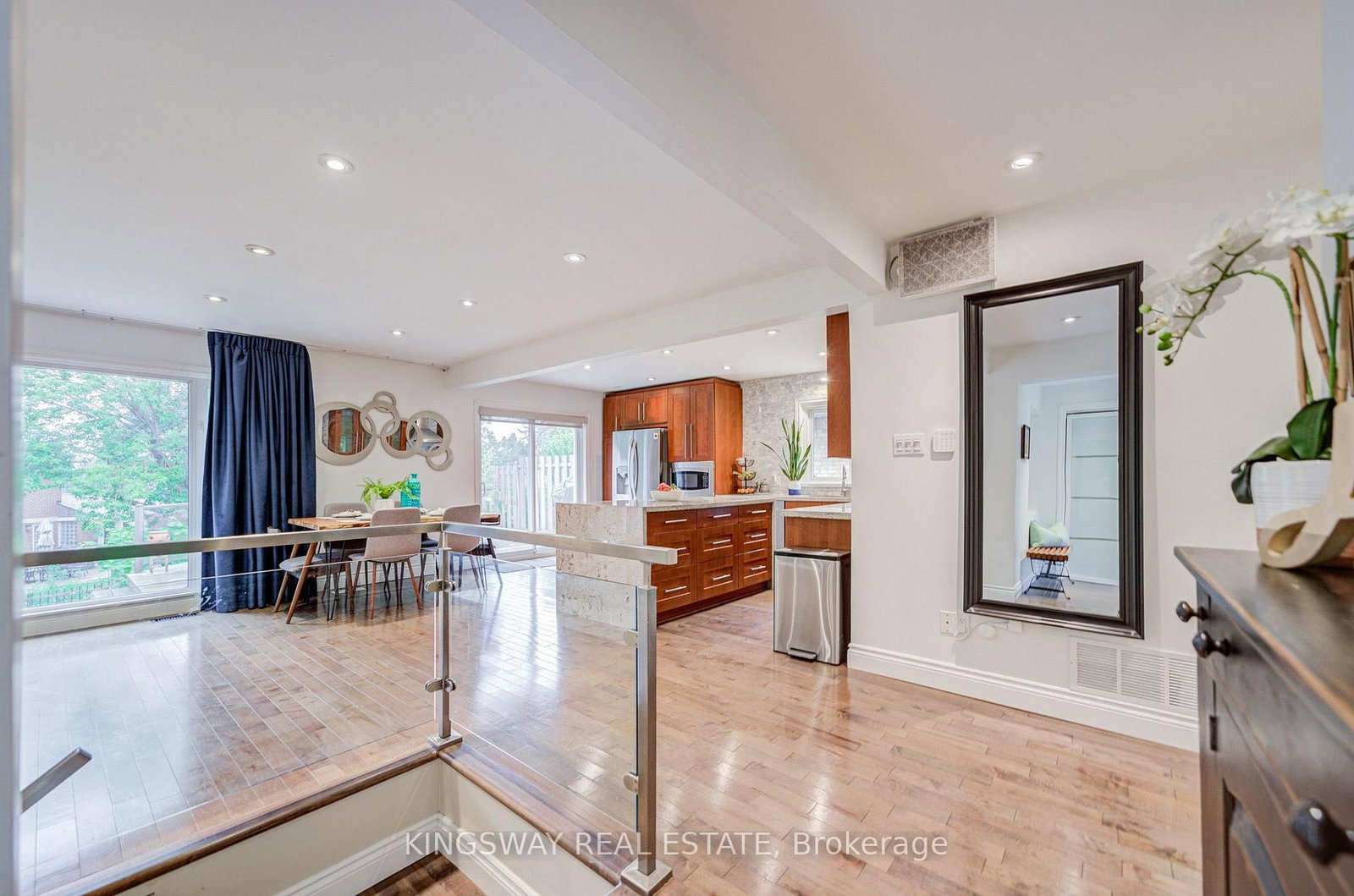 20 Wigmore Dr, Toronto — 4