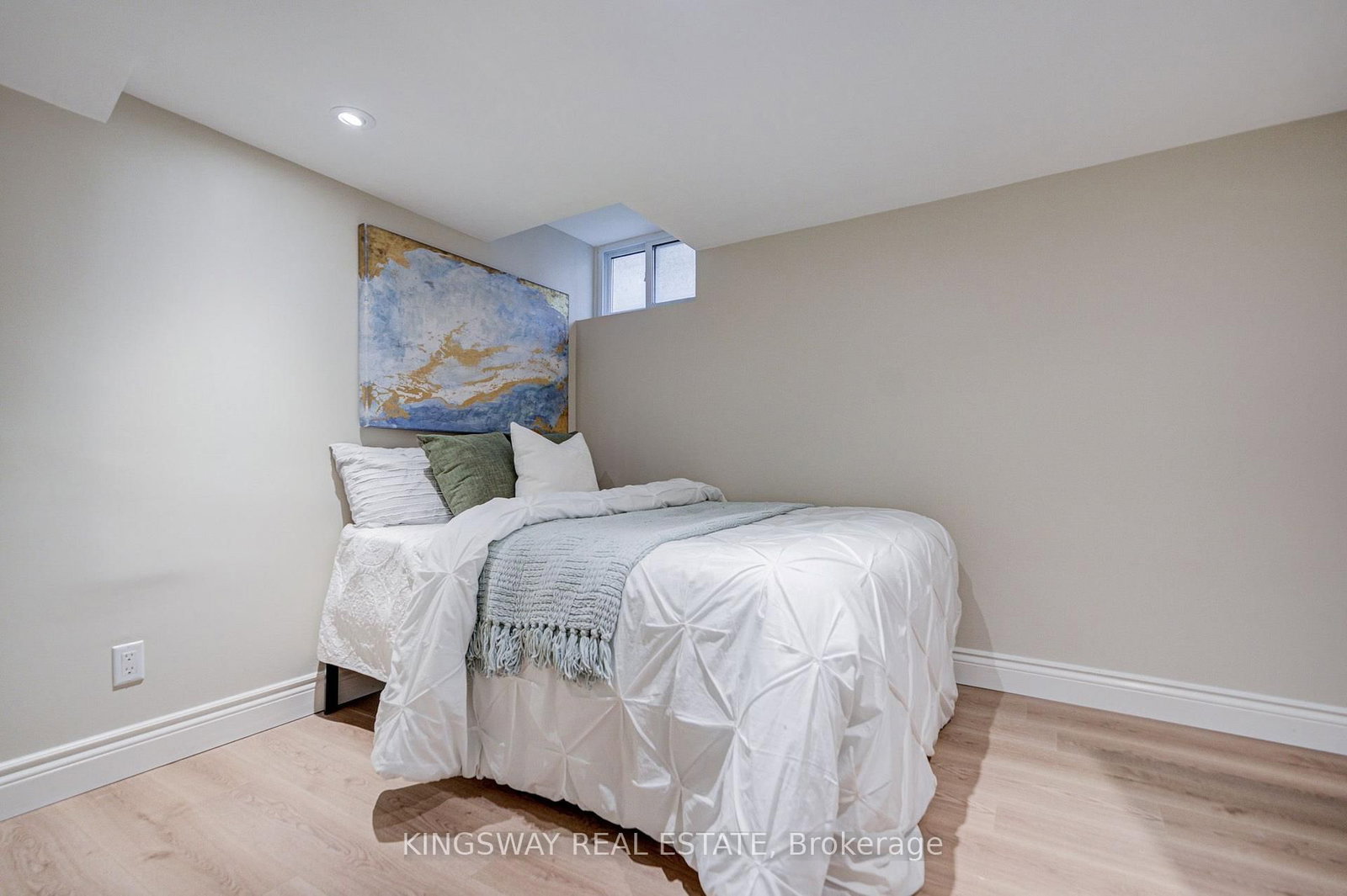 20 Wigmore Dr, Toronto — 42