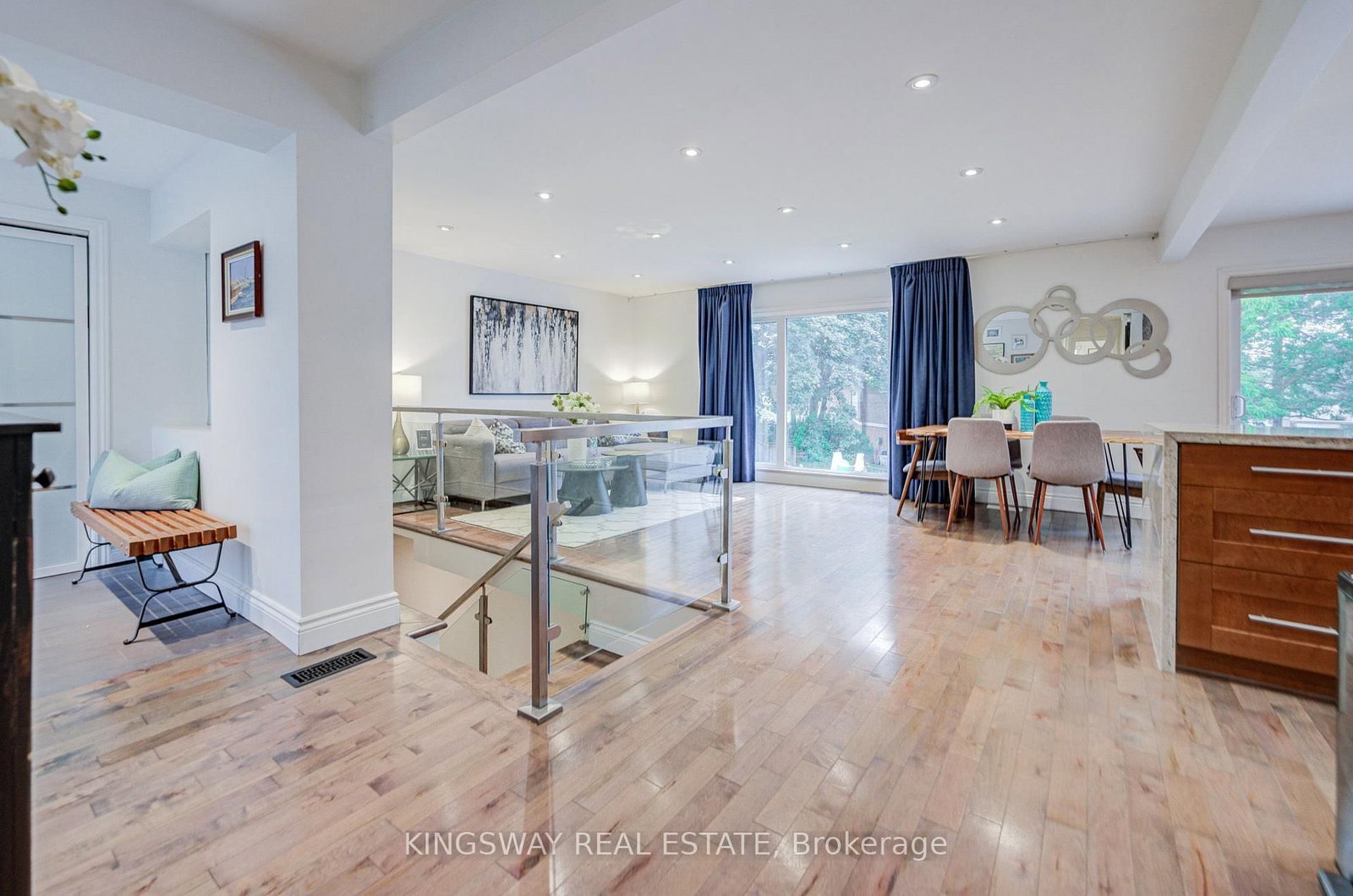 20 Wigmore Dr, Toronto — 5