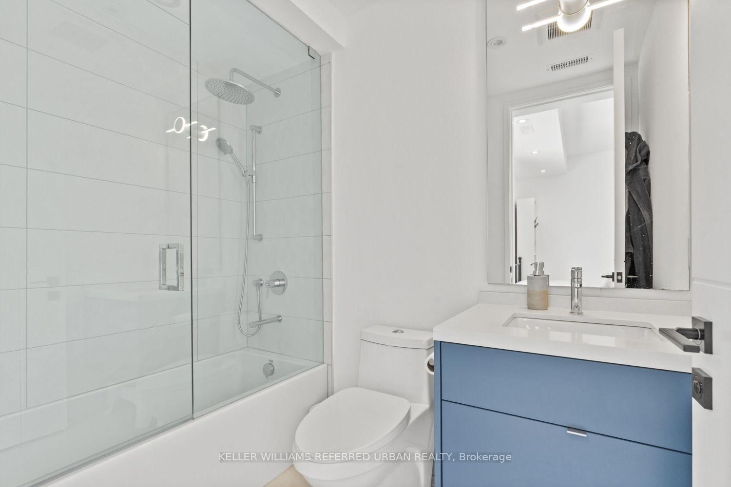 27 Berkinshaw Cres, Toronto — 31