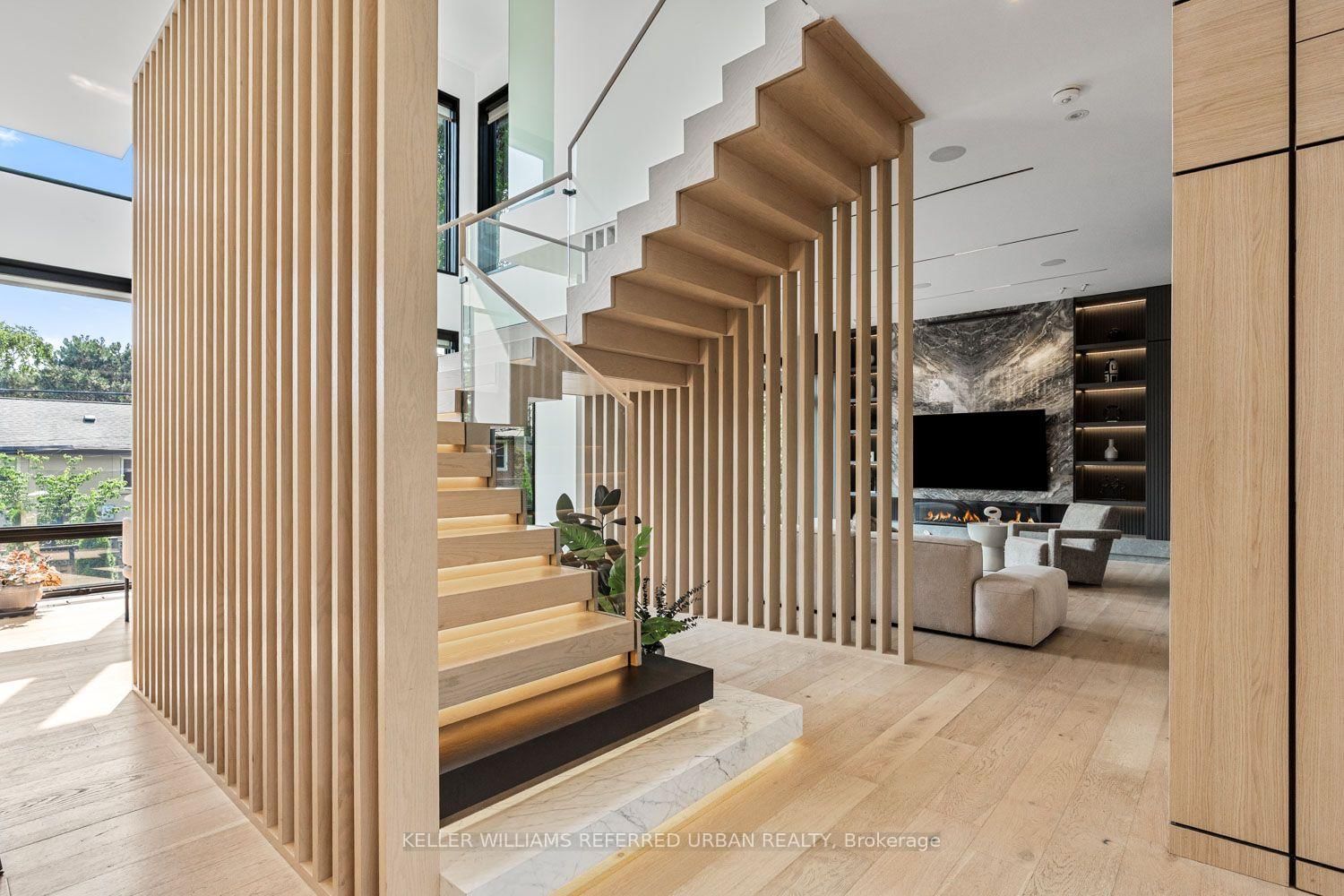 27 Berkinshaw Cres, Toronto — 4