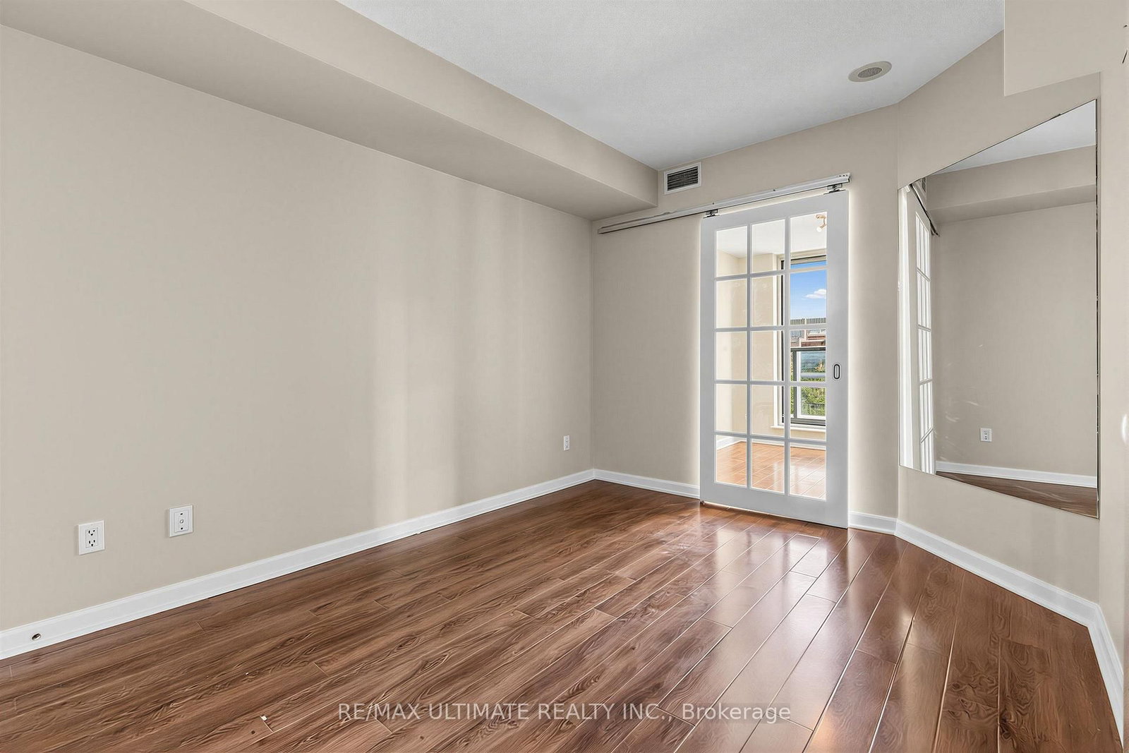 1508-8 Park Rd, Toronto — 12