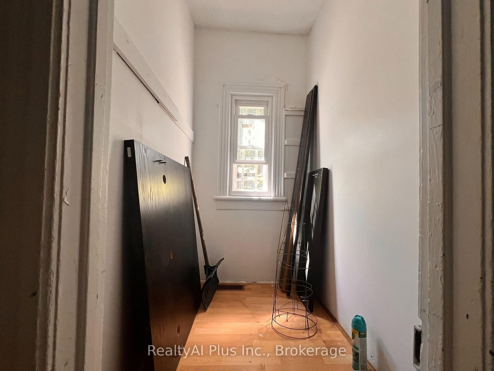 182 Boulton Ave, Toronto — 19