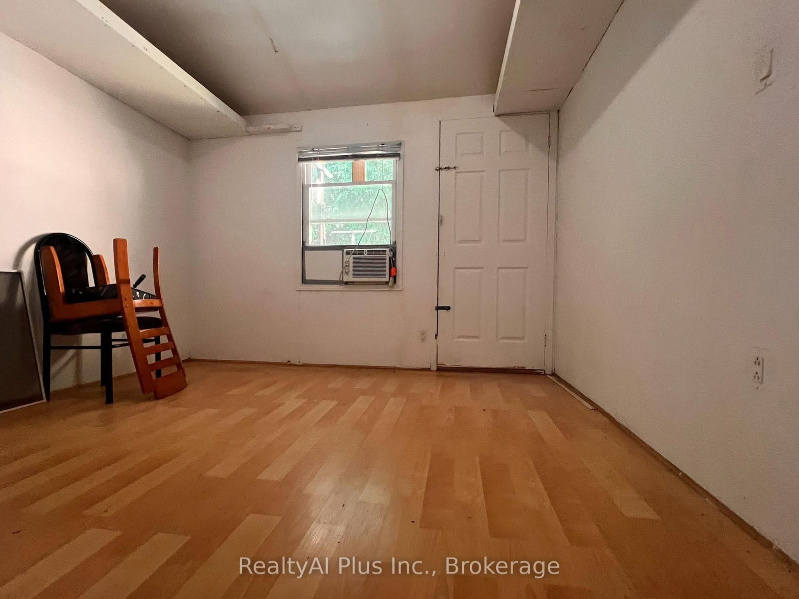 182 Boulton Ave, Toronto — 20