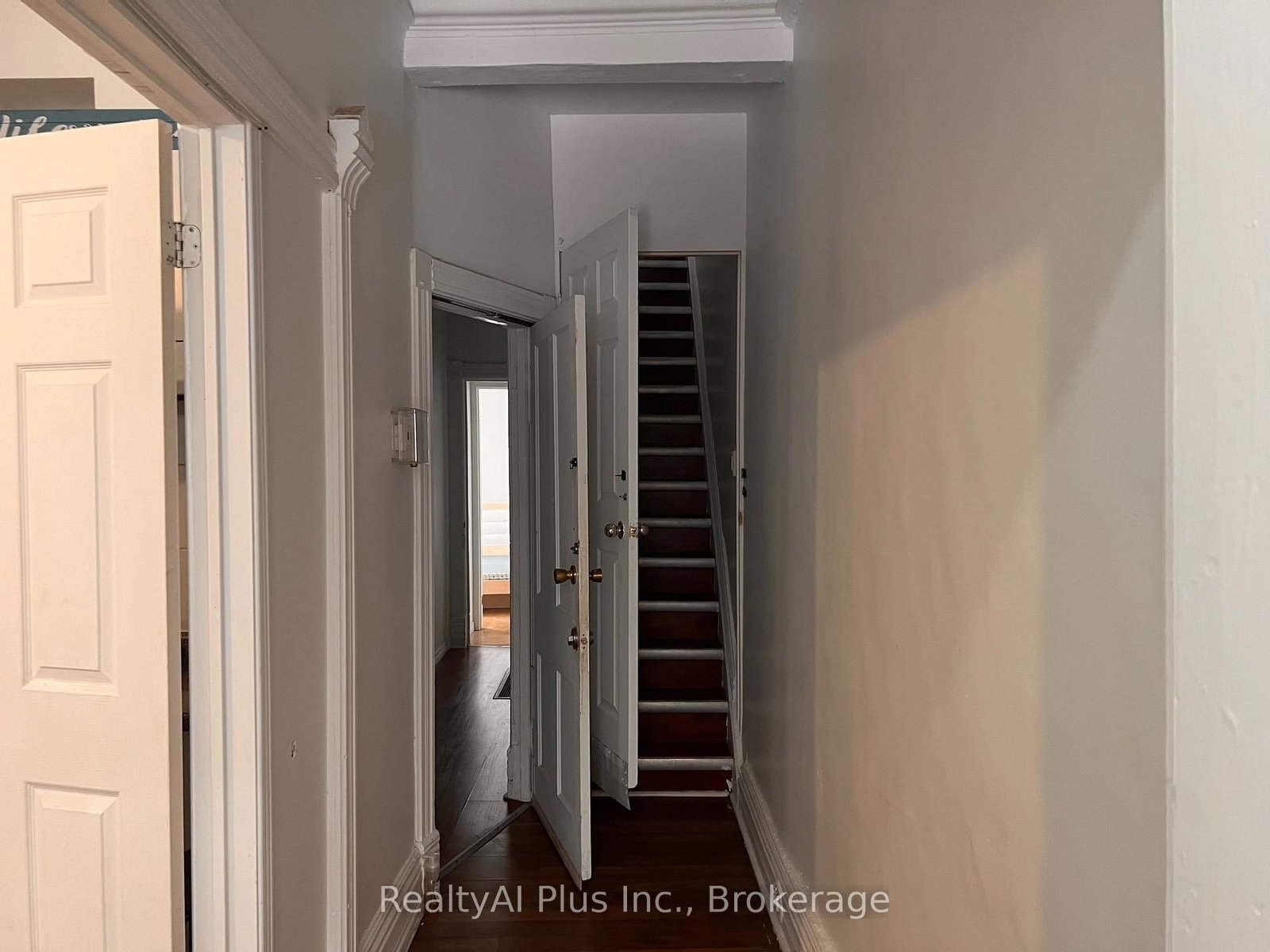 182 Boulton Ave, Toronto — 3