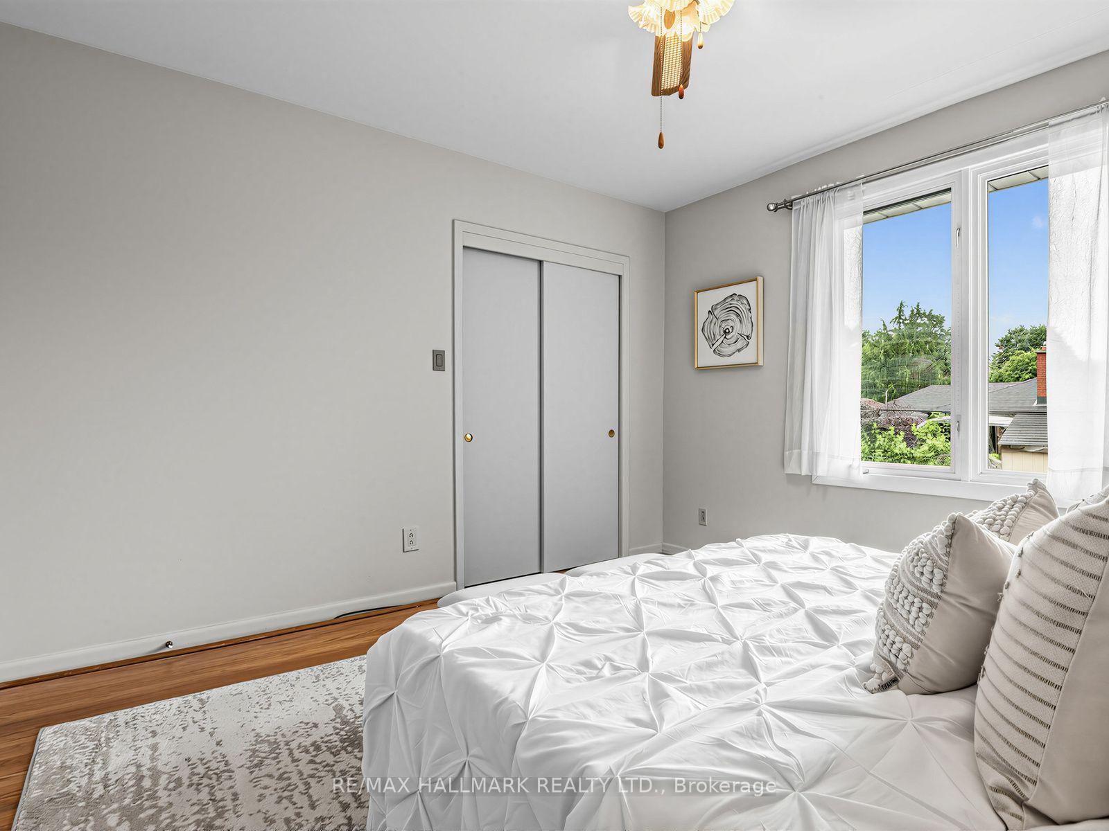 23 Lynnbrook Dr, Toronto — 19