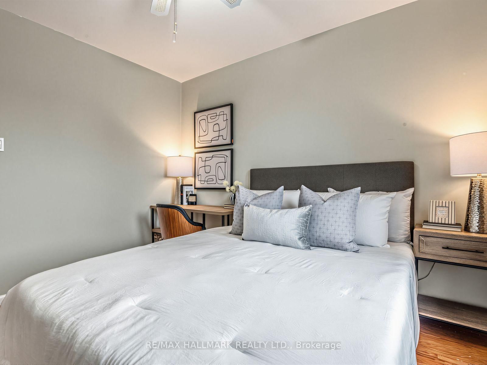 23 Lynnbrook Dr, Toronto — 23
