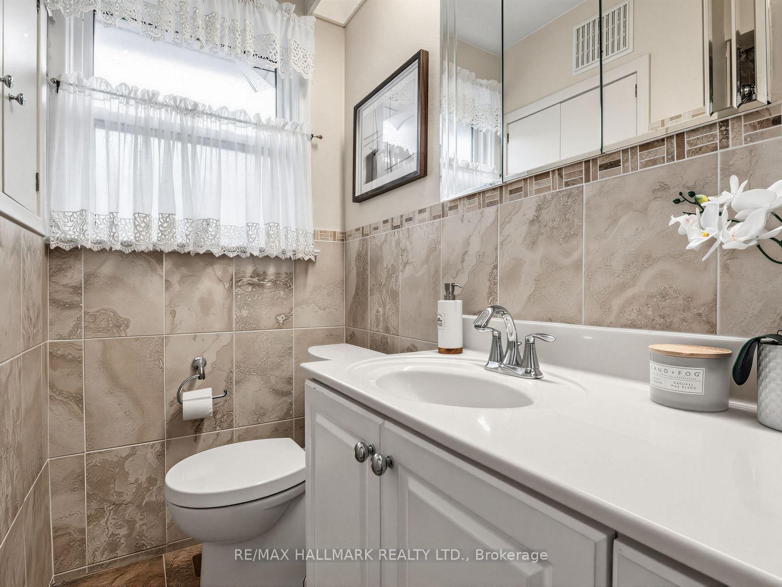 23 Lynnbrook Dr, Toronto — 24