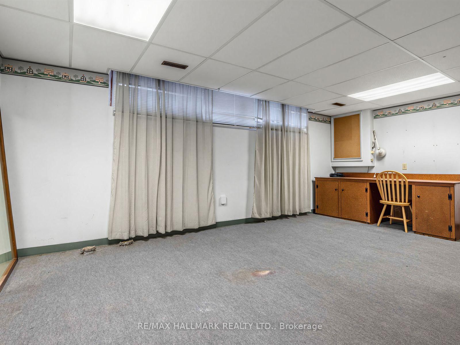 23 Lynnbrook Dr, Toronto — 30