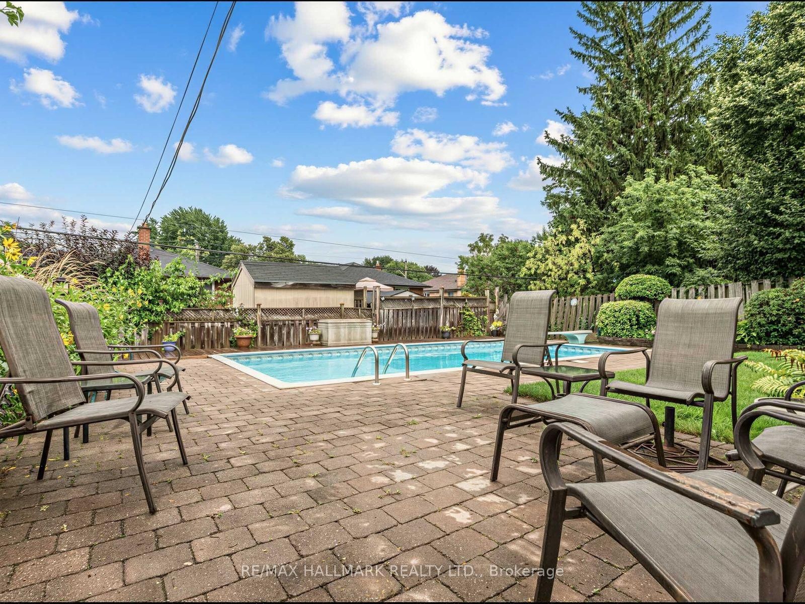 23 Lynnbrook Dr, Toronto — 34