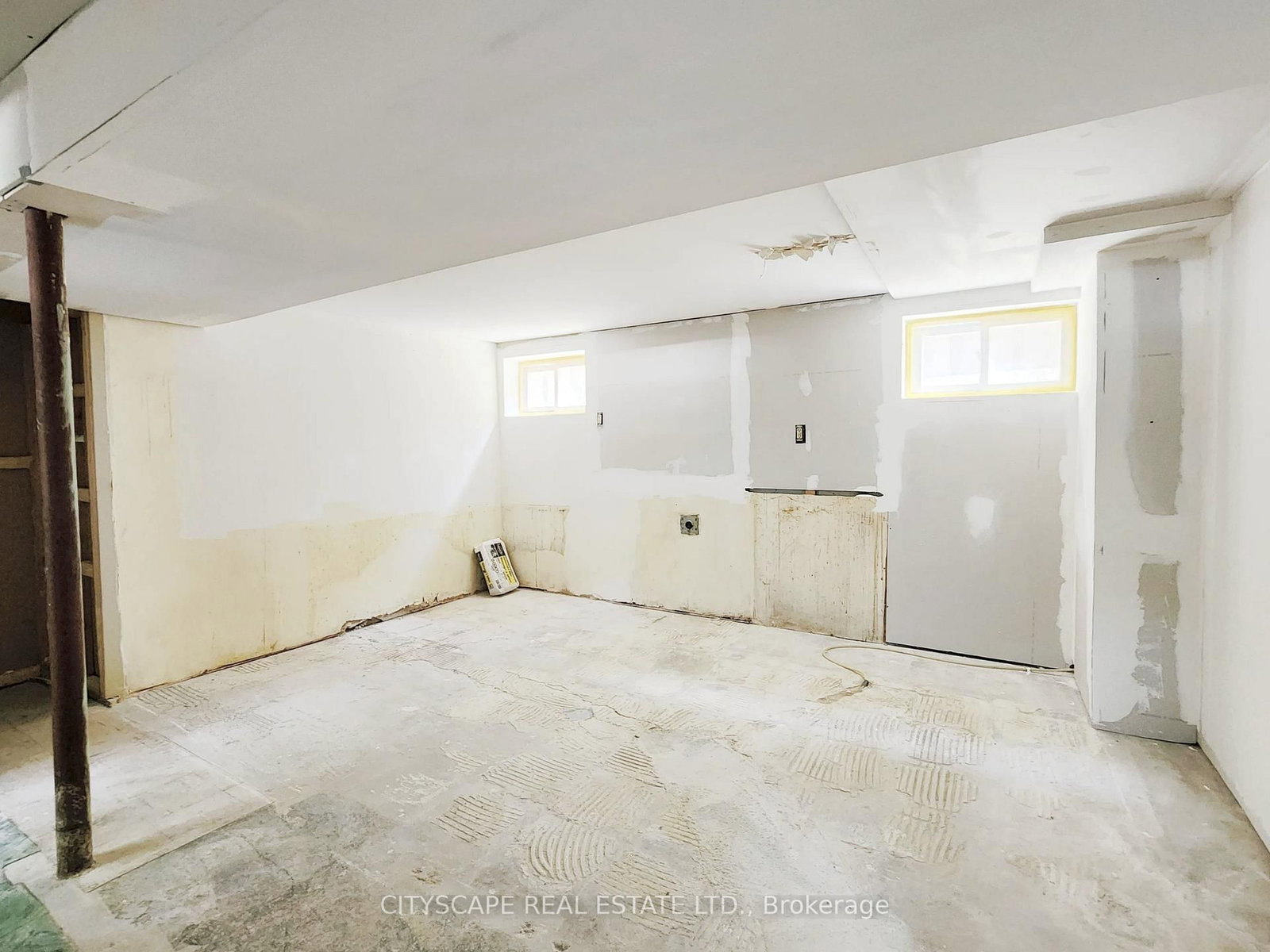 23 MANORWOOD Rd, Toronto — 23