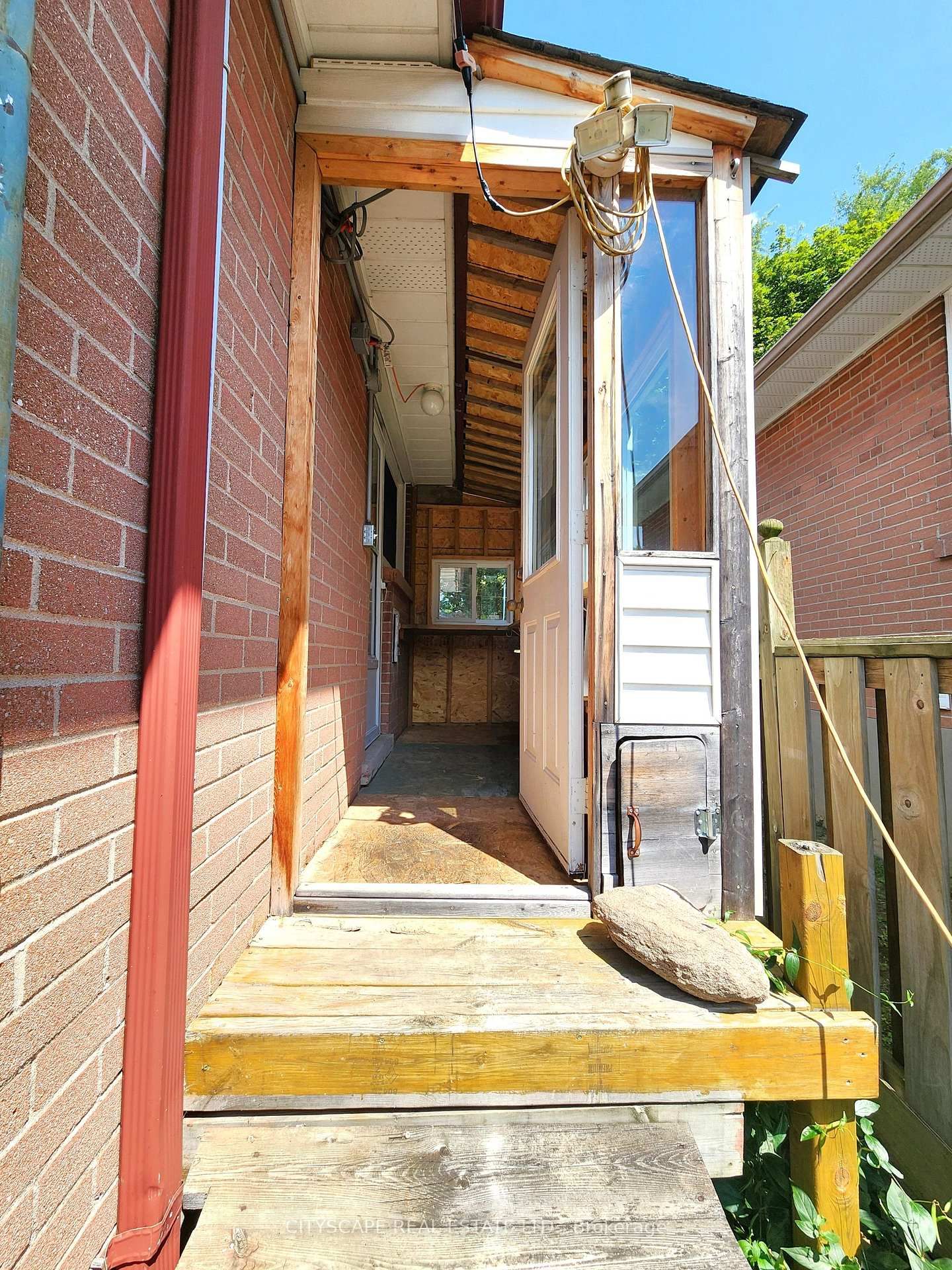 23 MANORWOOD Rd, Toronto — 30