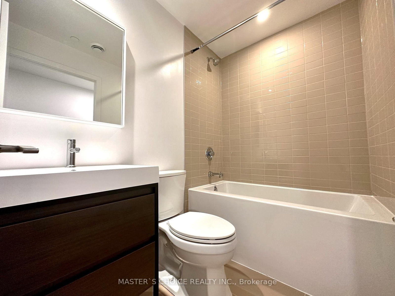 323-150 logan Ave, Toronto — 10