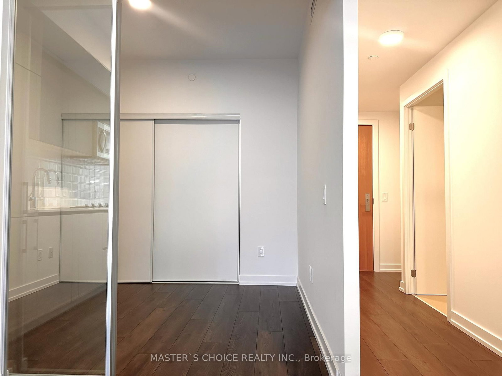 323-150 logan Ave, Toronto — 12