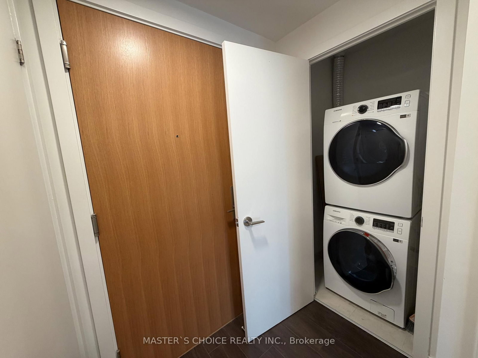 323-150 logan Ave, Toronto — 17