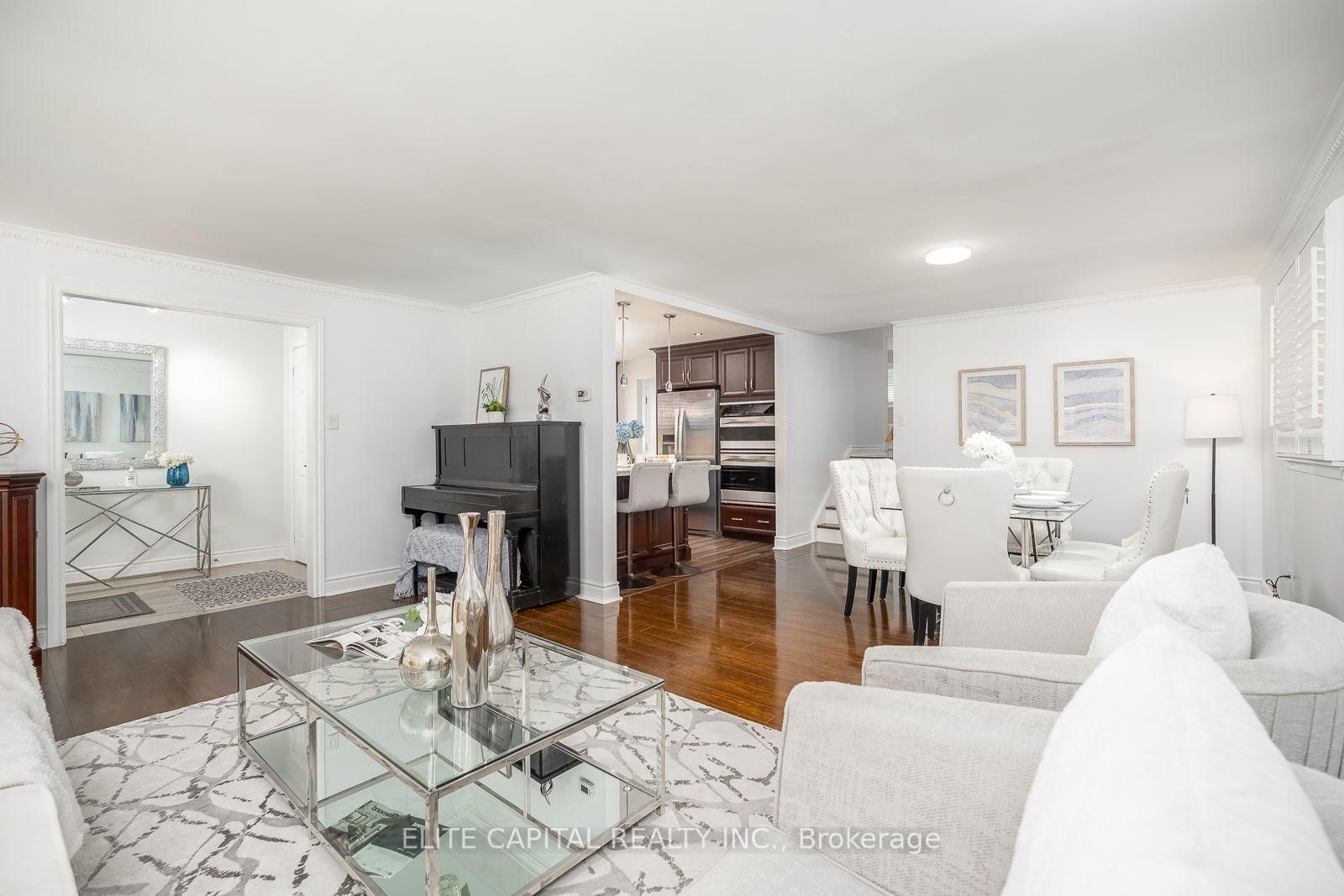 27 Staley Terr, Toronto — 10