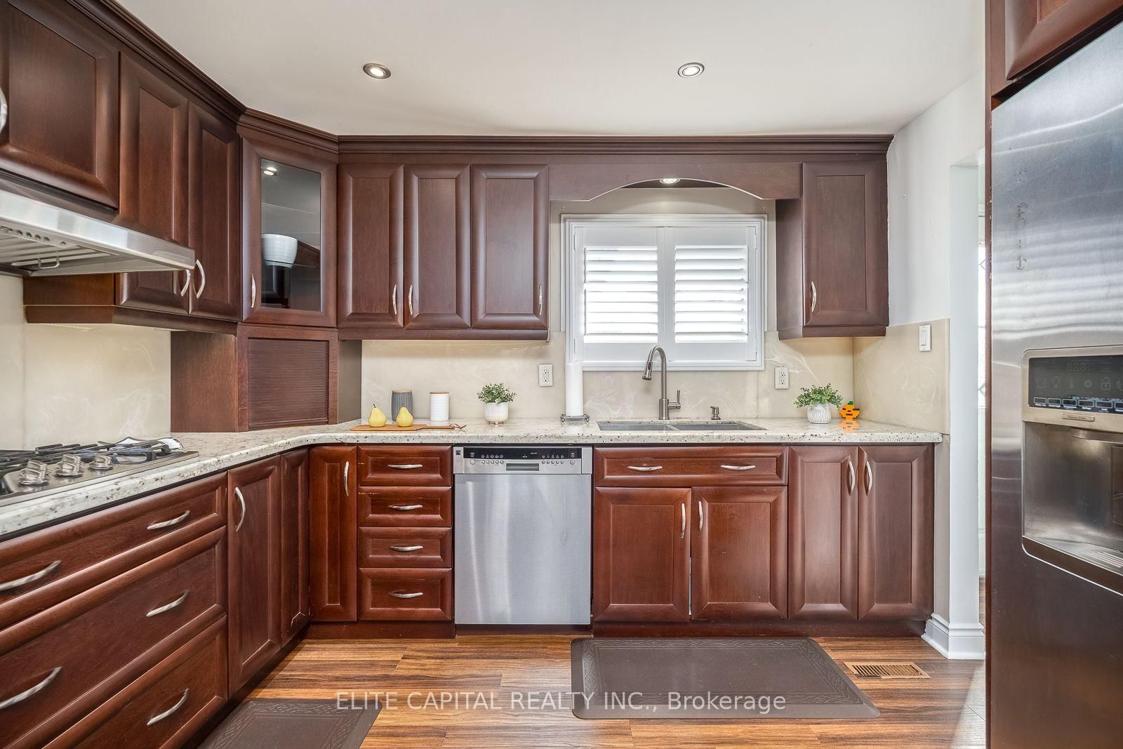 27 Staley Terr, Toronto — 15