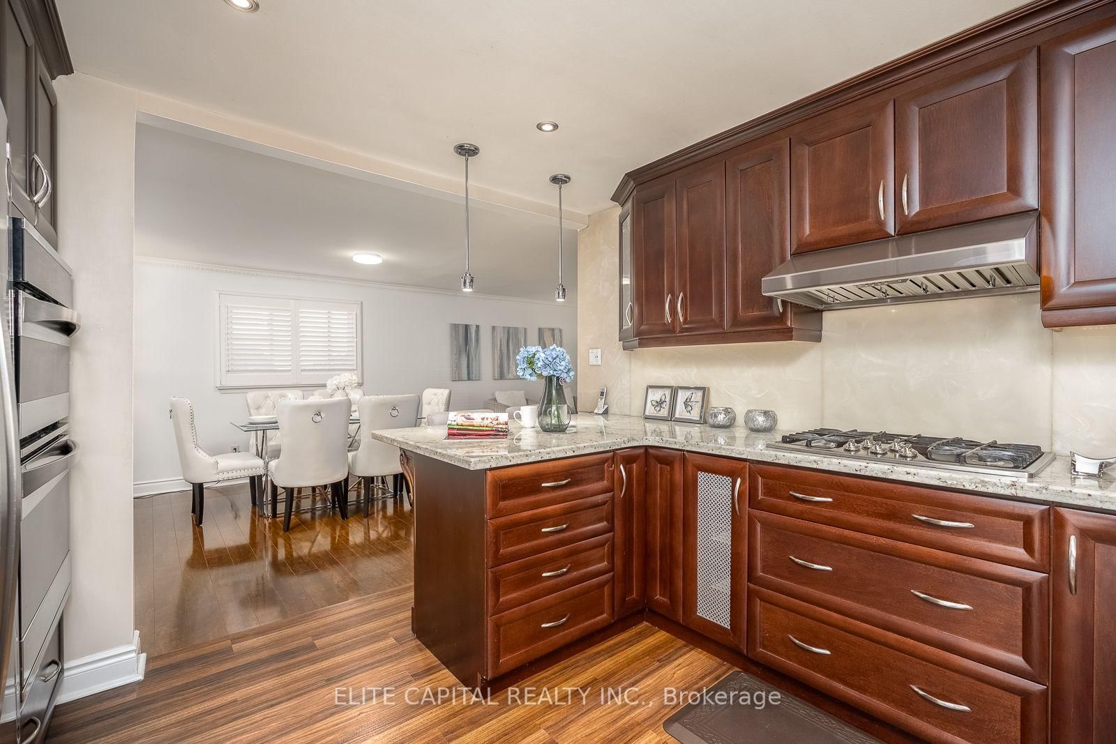 27 Staley Terr, Toronto — 17